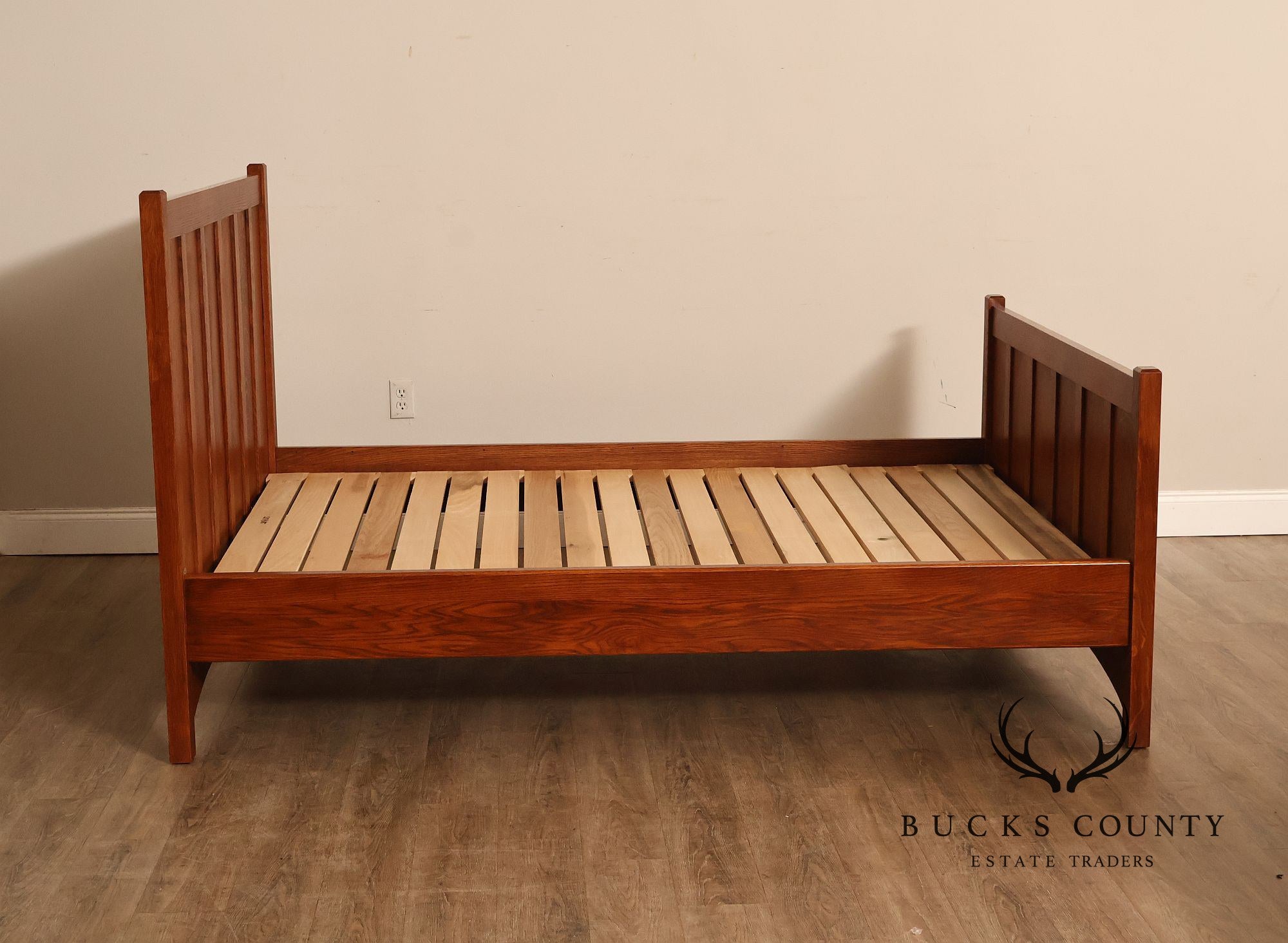Custom Quality Mission Style Full-Size Oak Bed