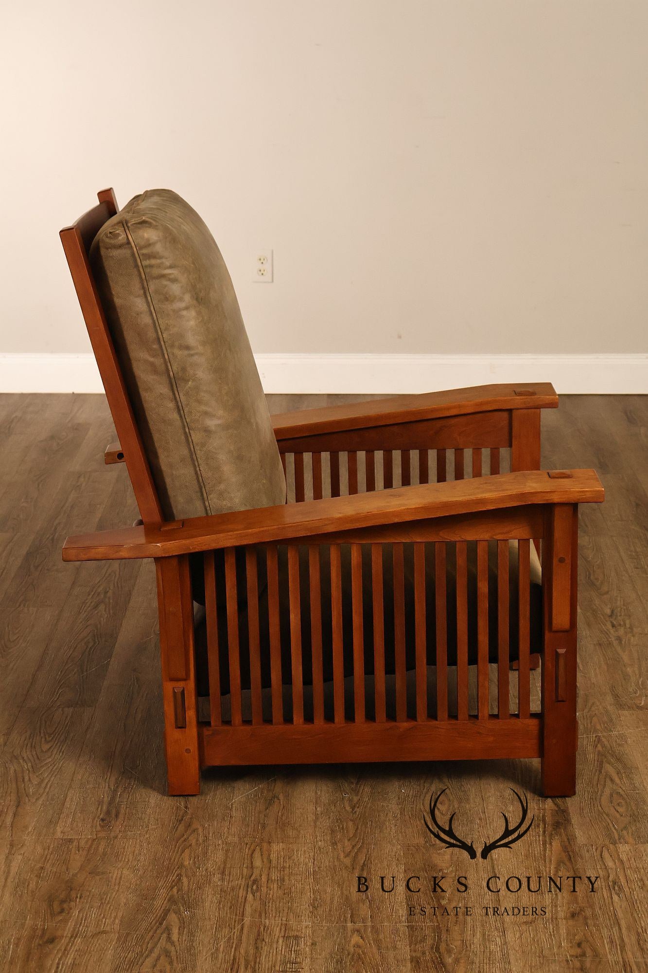Stickley Mission Collection Cherry Spindle Morris Lounge Chair