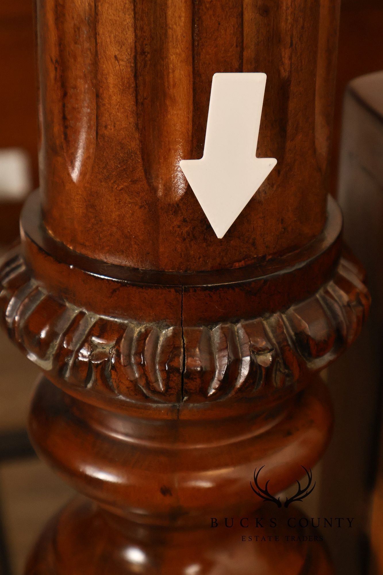 Pulaski Furniture 'St. Raphael' King Poster Bed