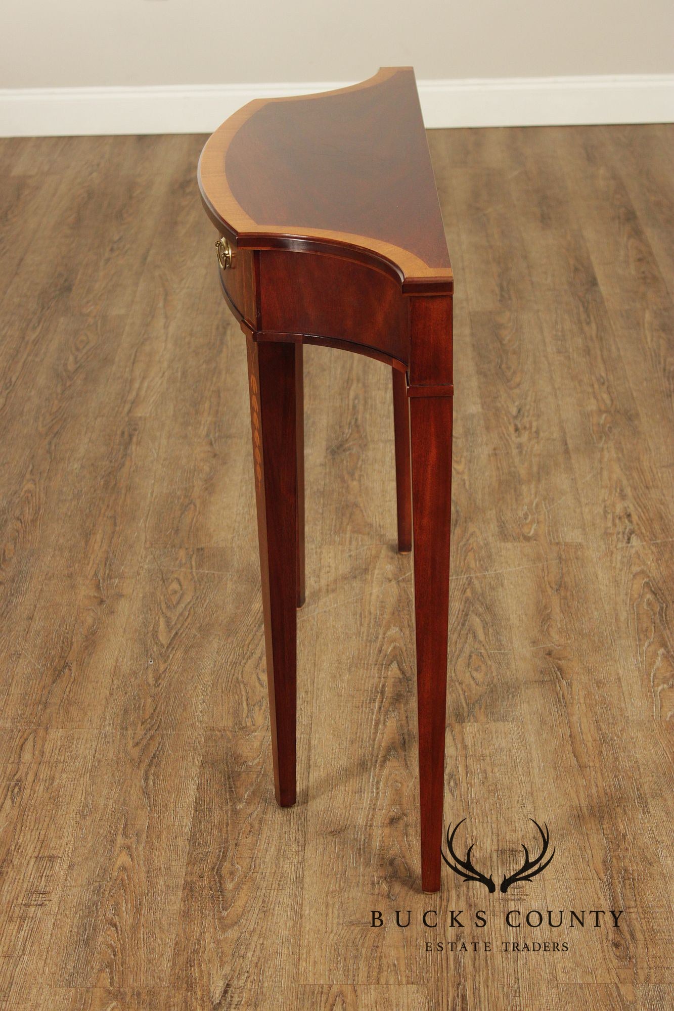 Thomasville The Mahogany Collection Hepplewhite Style Inlaid Console Table