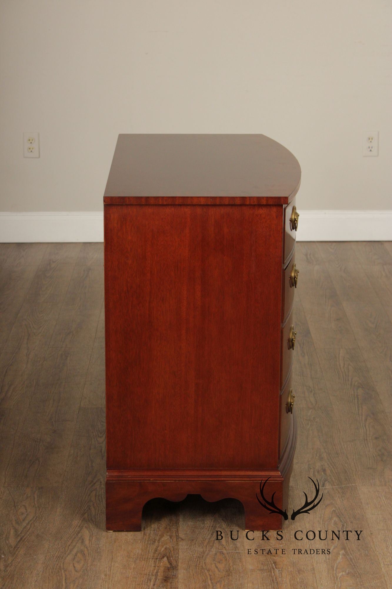 Ethan Allen Hepplewhite Style Mahogany Chest of Drawers