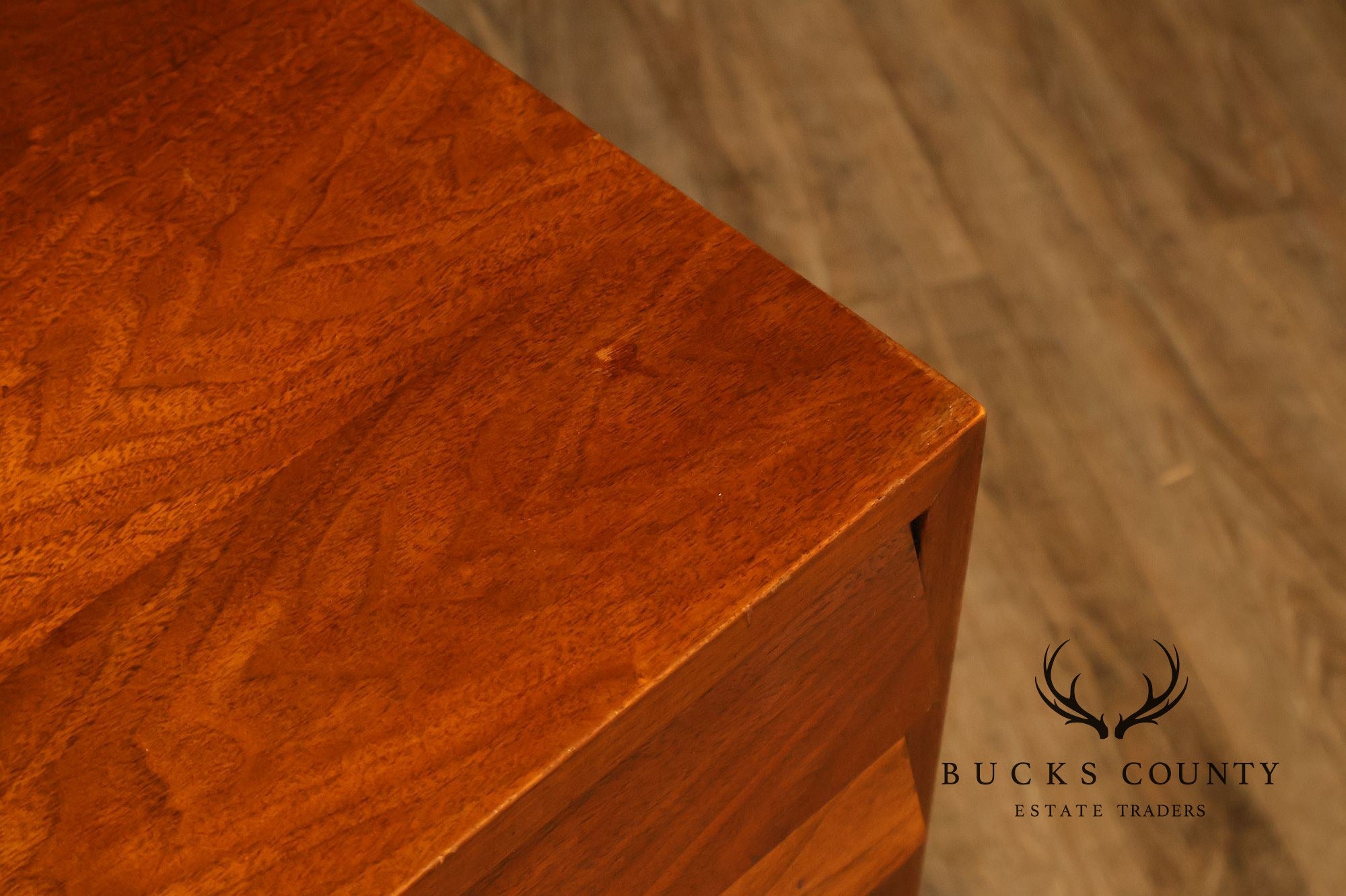 Merton Gershun For American Of Martinsville Mid Century Modern Walnut Lowboy Dresser