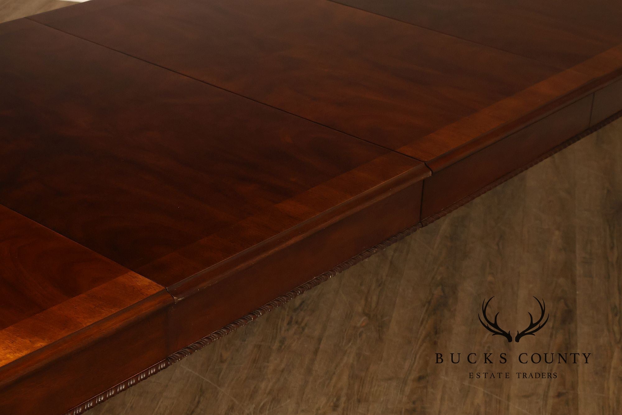 Henredon 'Rittenhouse Square' Mahogany Expandable Dining Table
