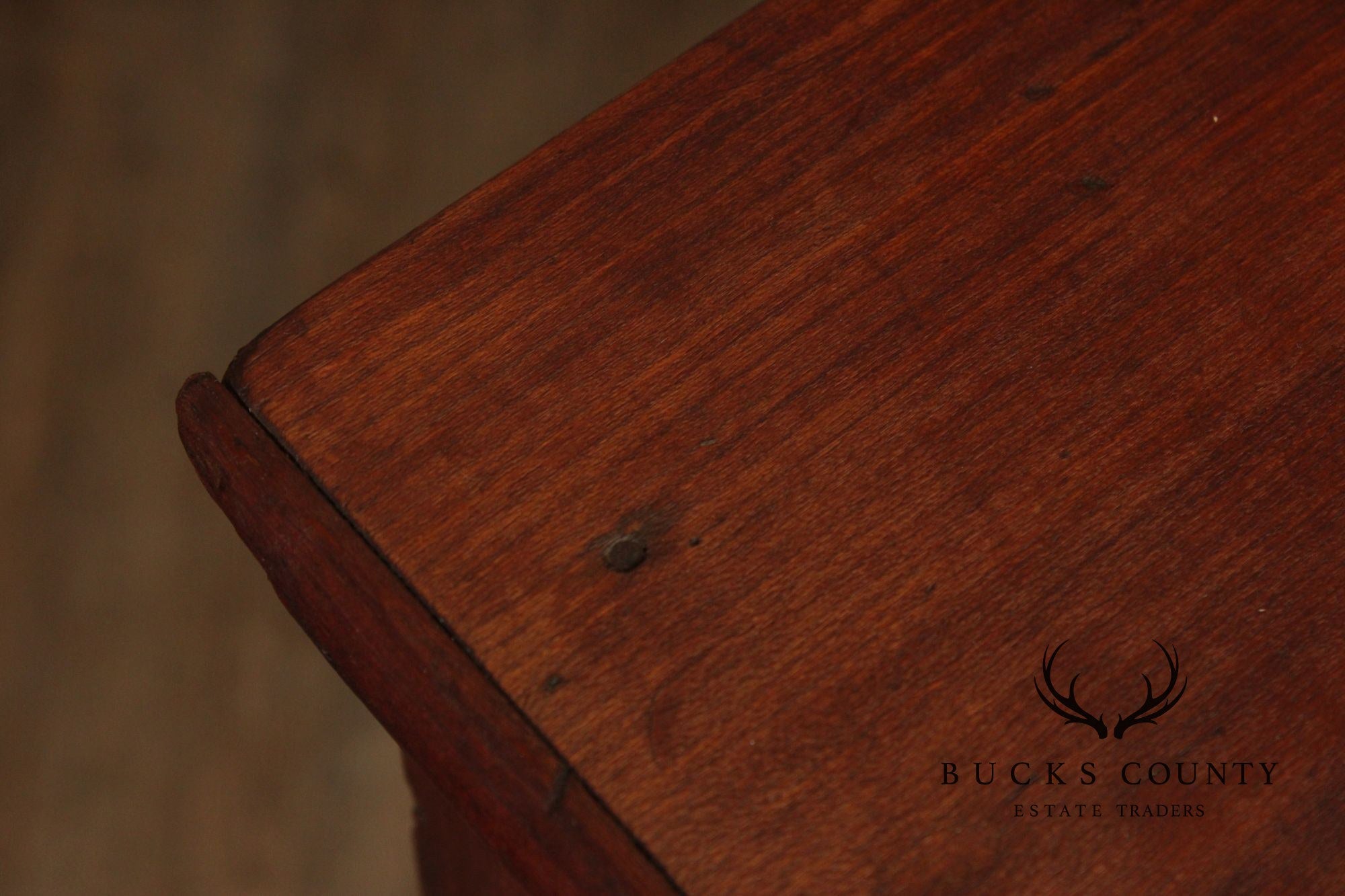 Antique American Federal Style Chest With Tiger Maple Drawer Fronts