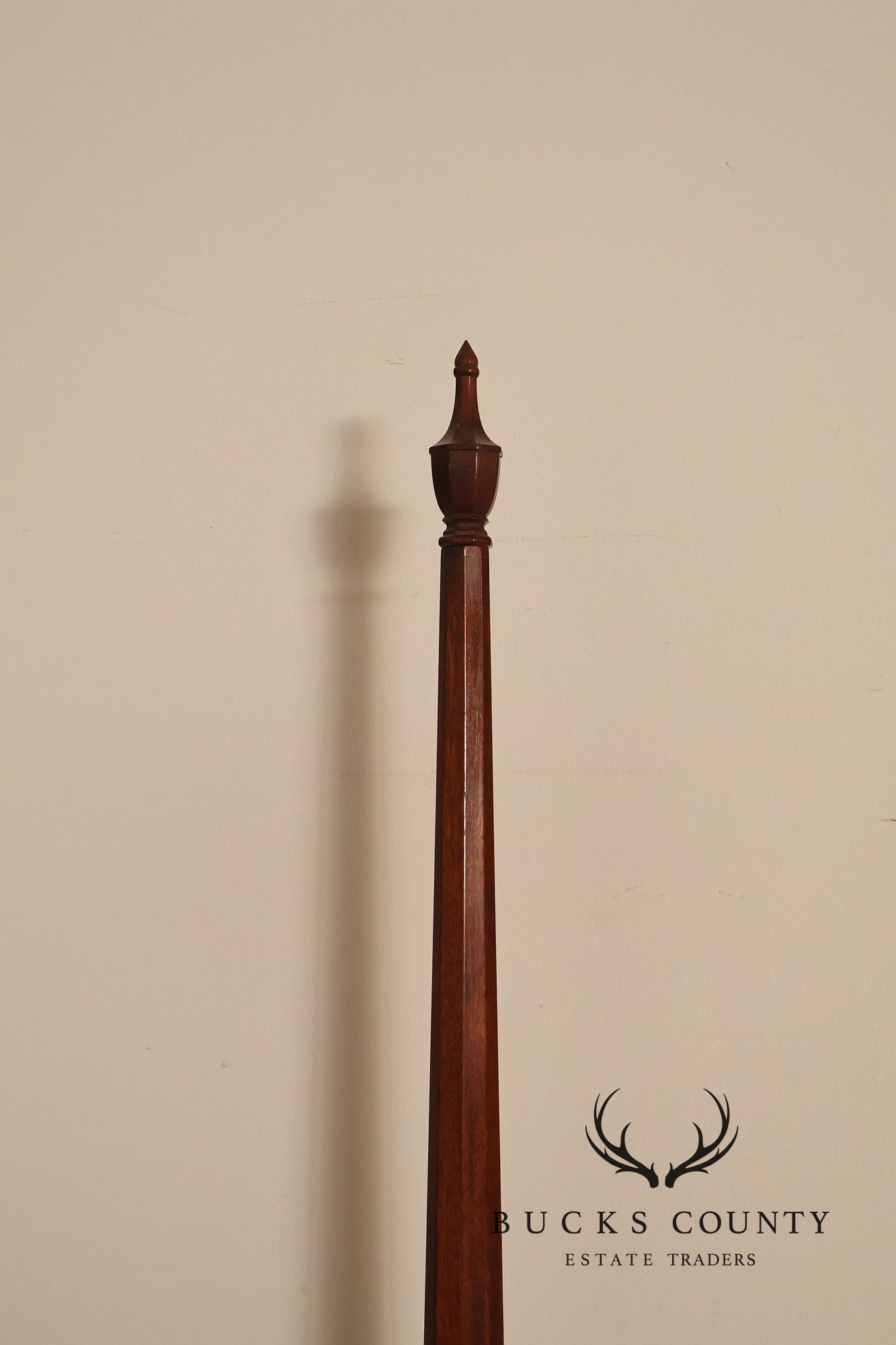 Henkel Harris Mahogany King Pencil Point Poster Bed