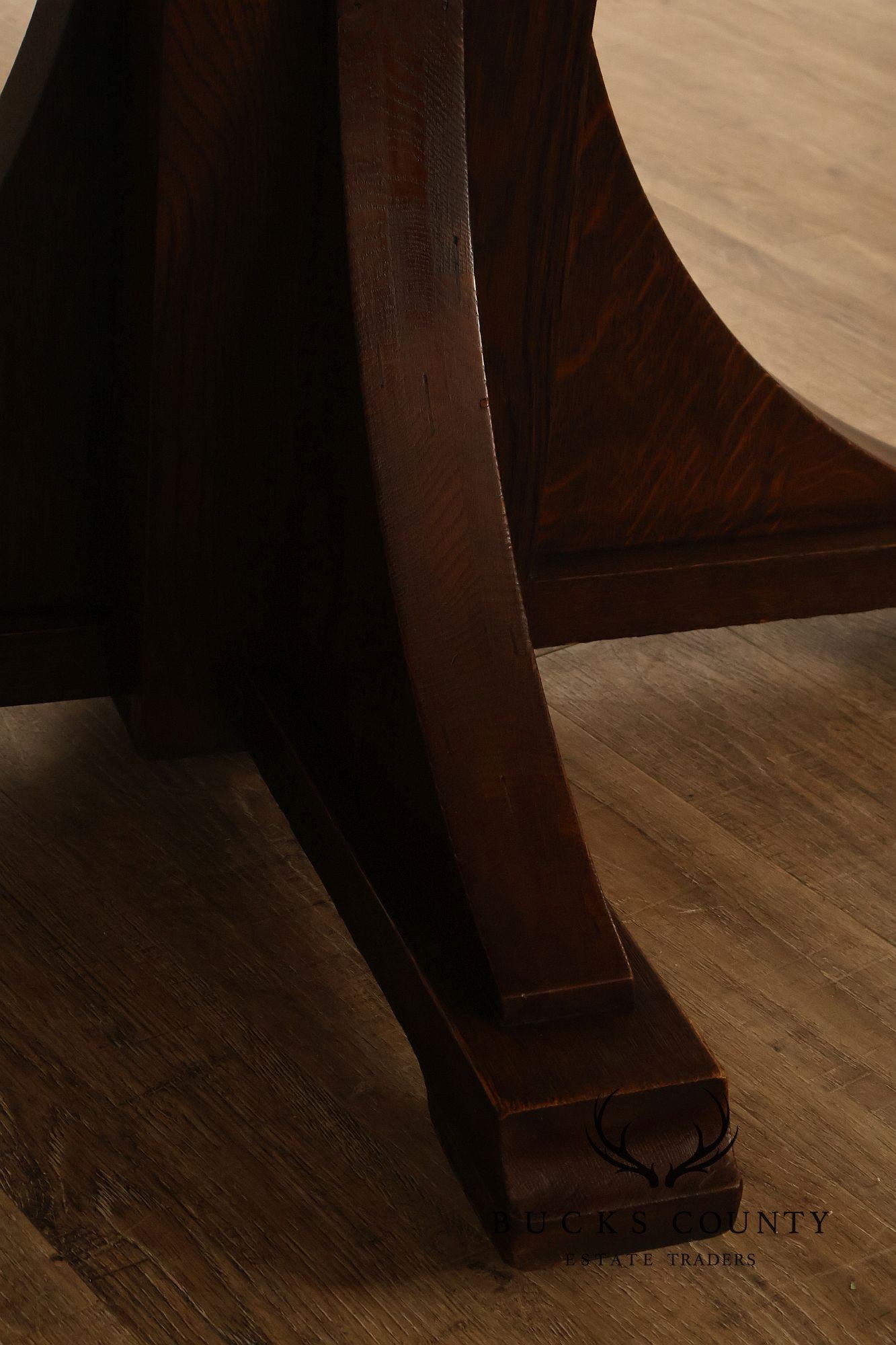 Antique Stickley Brothers 48" Round Oak Dining Table w/2 leaves