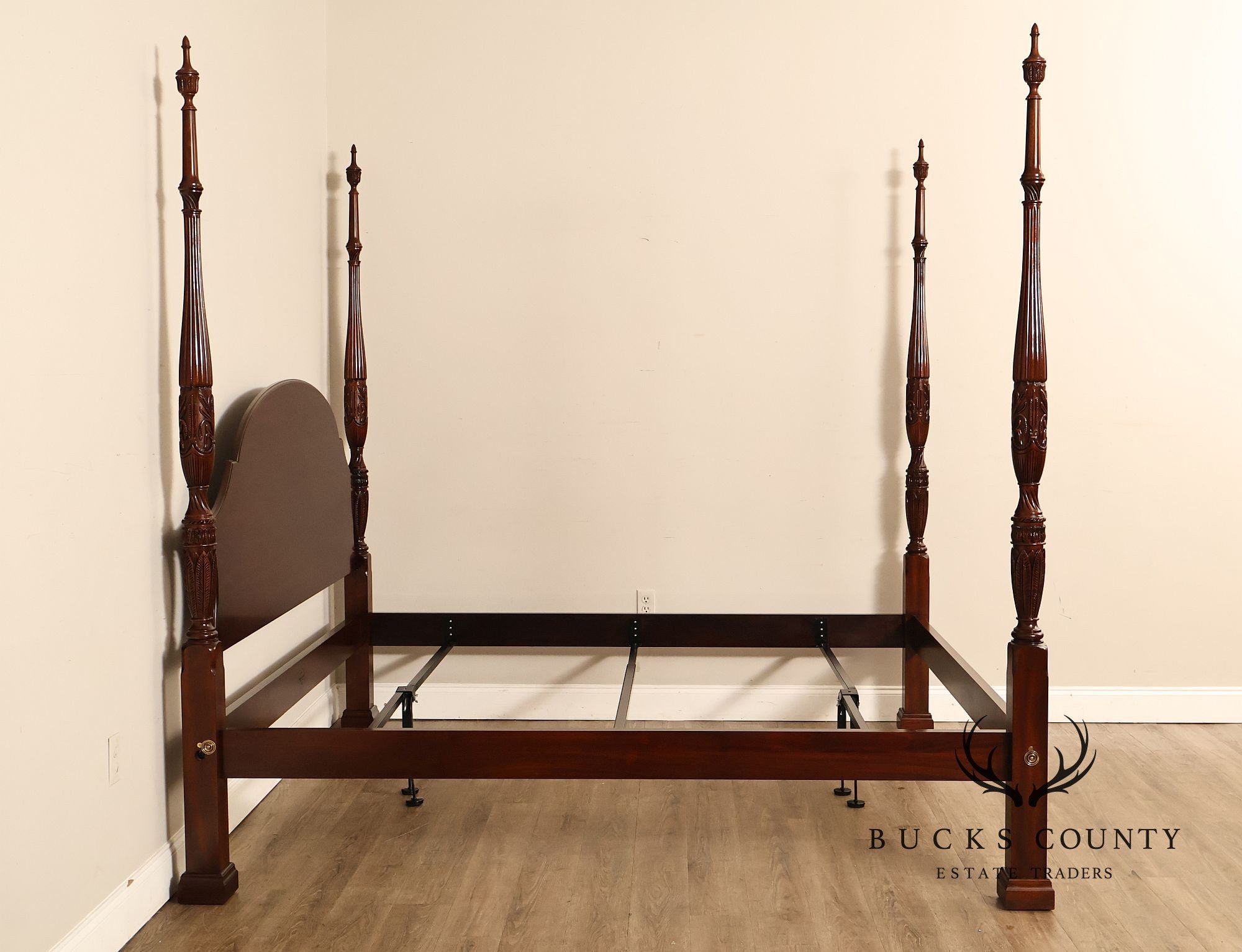 Henkel Harris Mahogany King Four Poster Bed Style 151