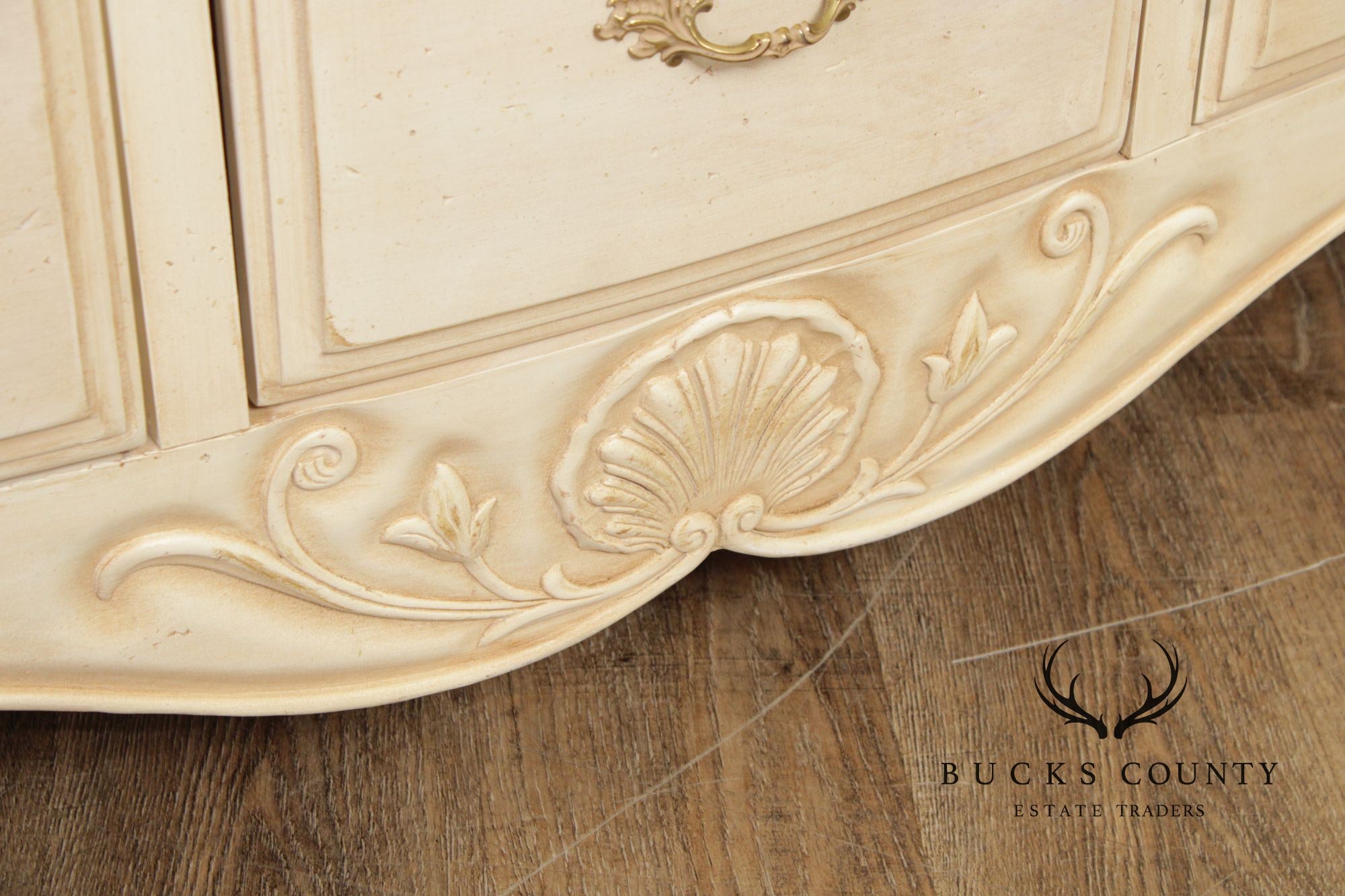 Ethan Allen French Country Style Painted Dresser