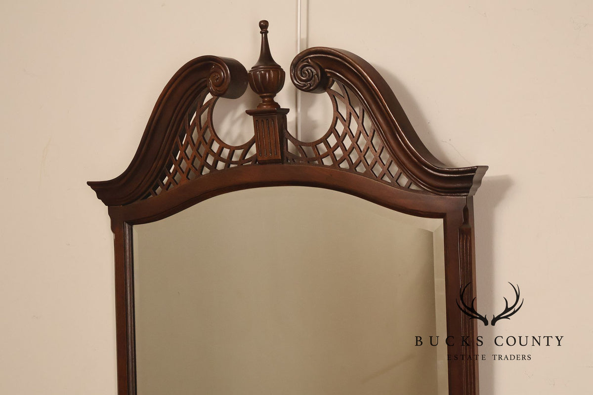 Drexel Heritage 'Heirloom' Georgian Style Mahogany Mirror