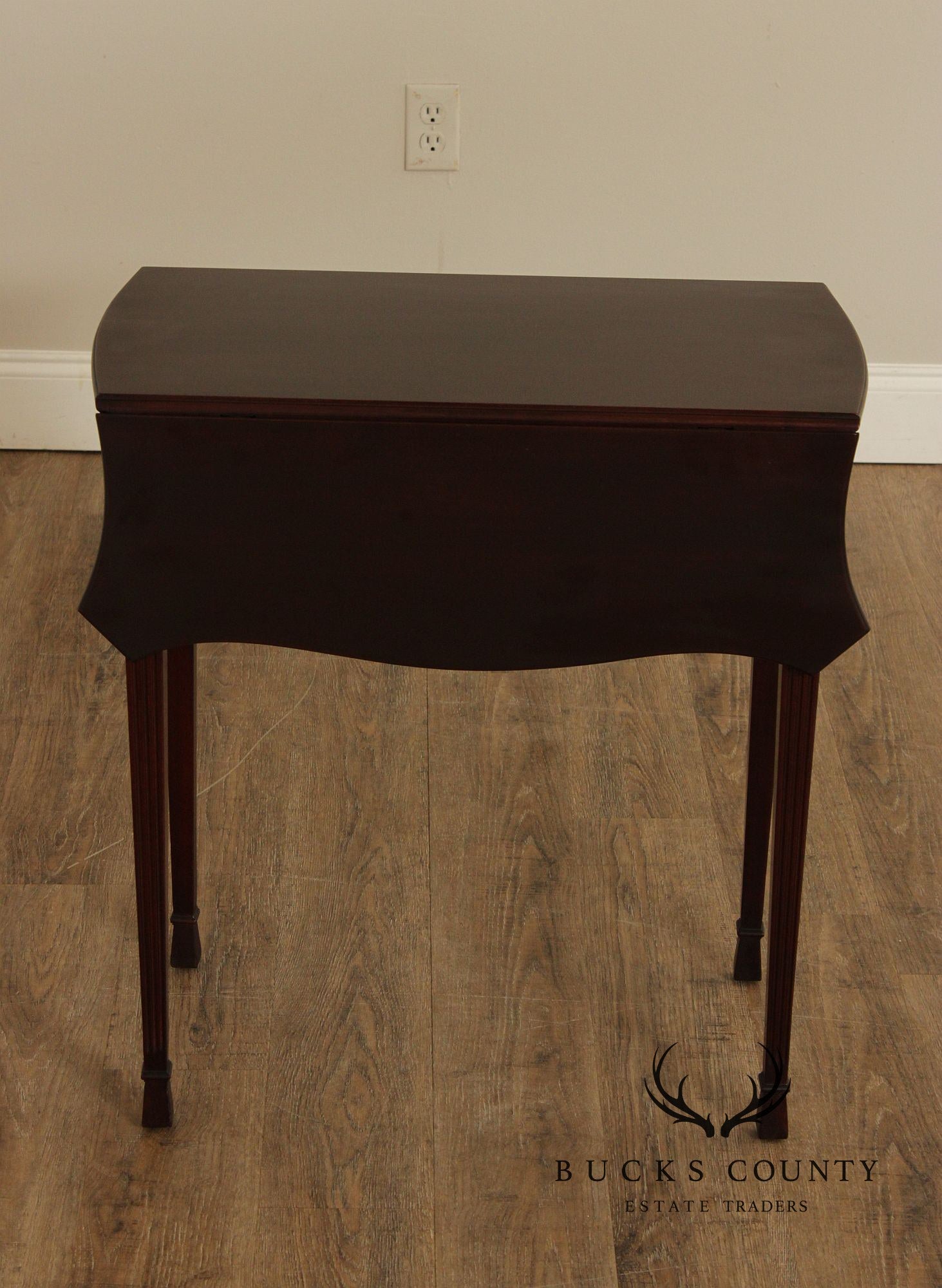 Ellwood Souder & Sons Collector's Group 1930's Mahogany Pembroke Table
