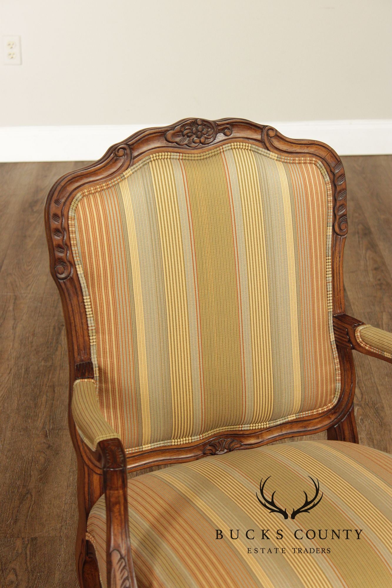 Henredon French Louis XV Style Pair of Fauteuil Armchairs
