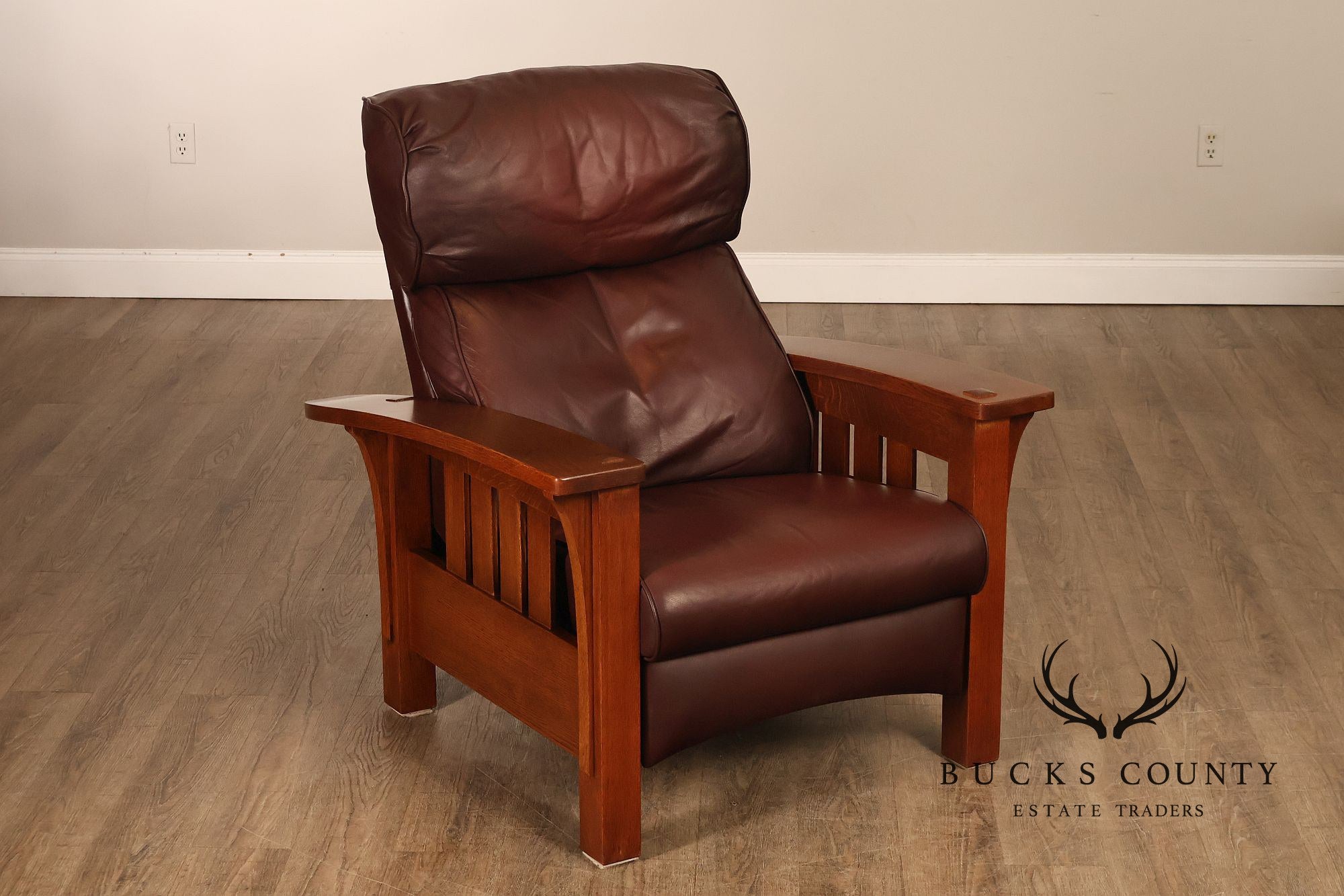 Stickley Mission Collection Pair Of Oak Bow Arm Morris Chair Recliners