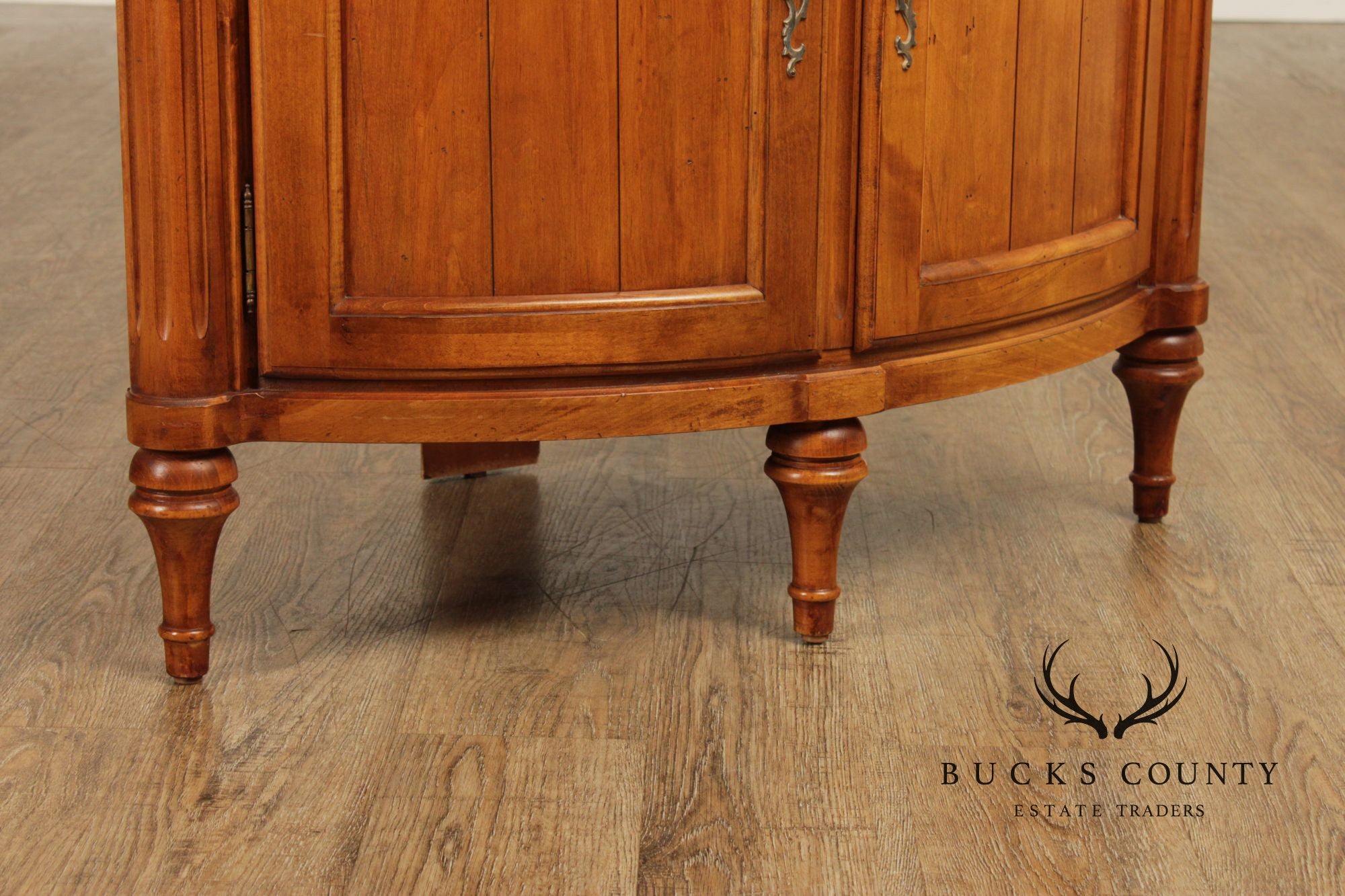 Ethan Allen 'Legacy' Collection French Style Corner Display Cabinet