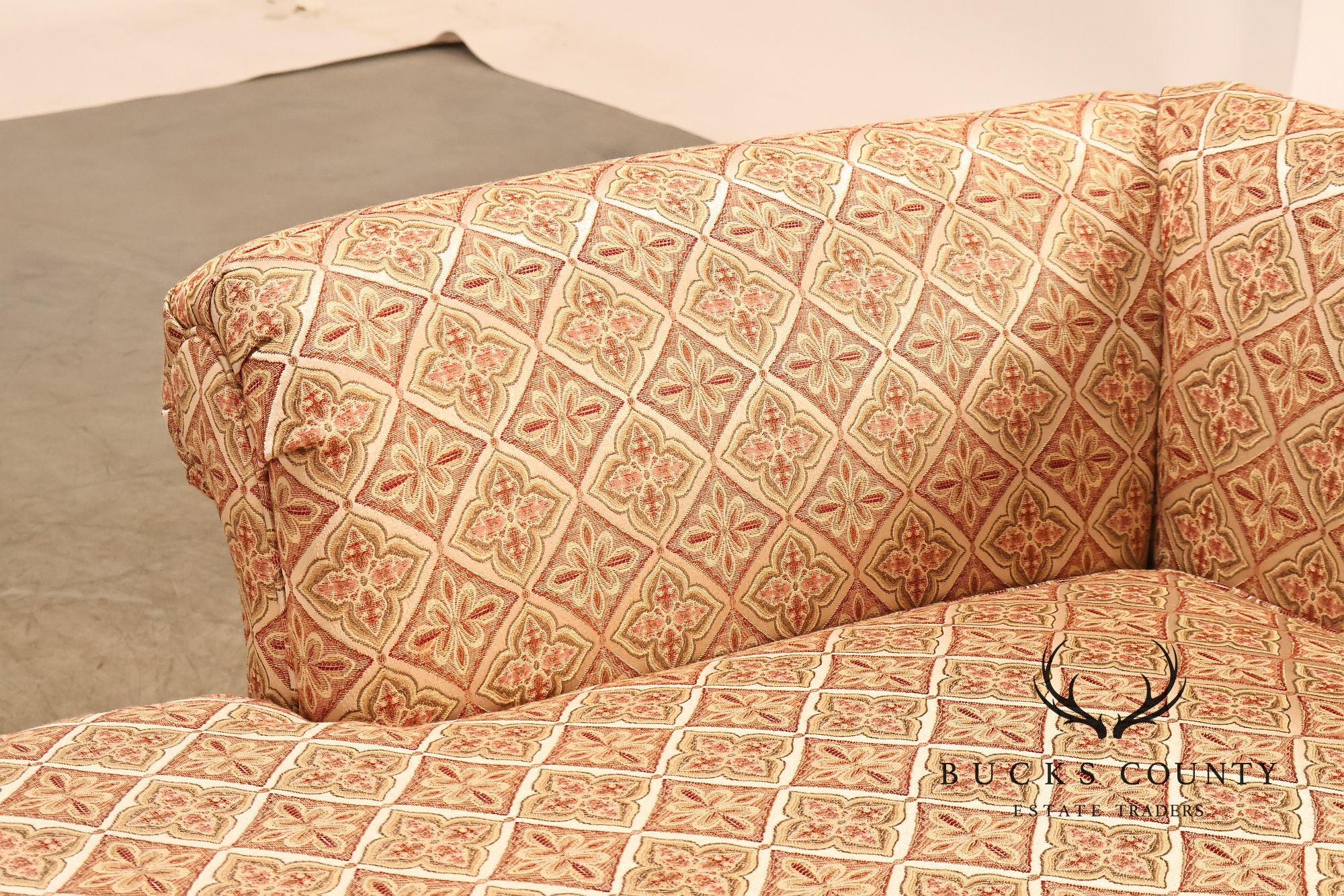Harden Custom Upholstered Traditional Left Chaise Lounge