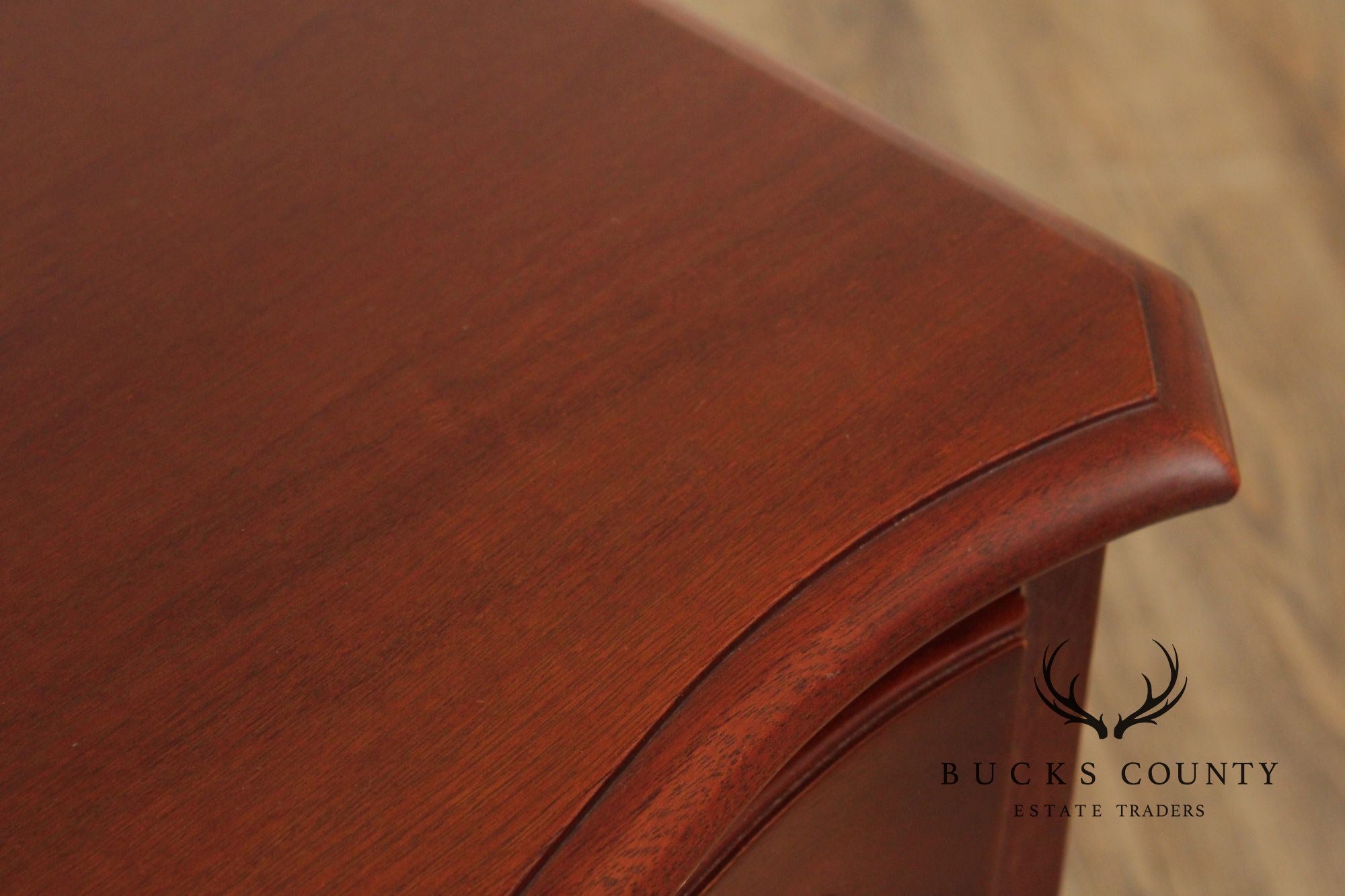 Councill Georgian Style Pair of Mahogany Nightstands