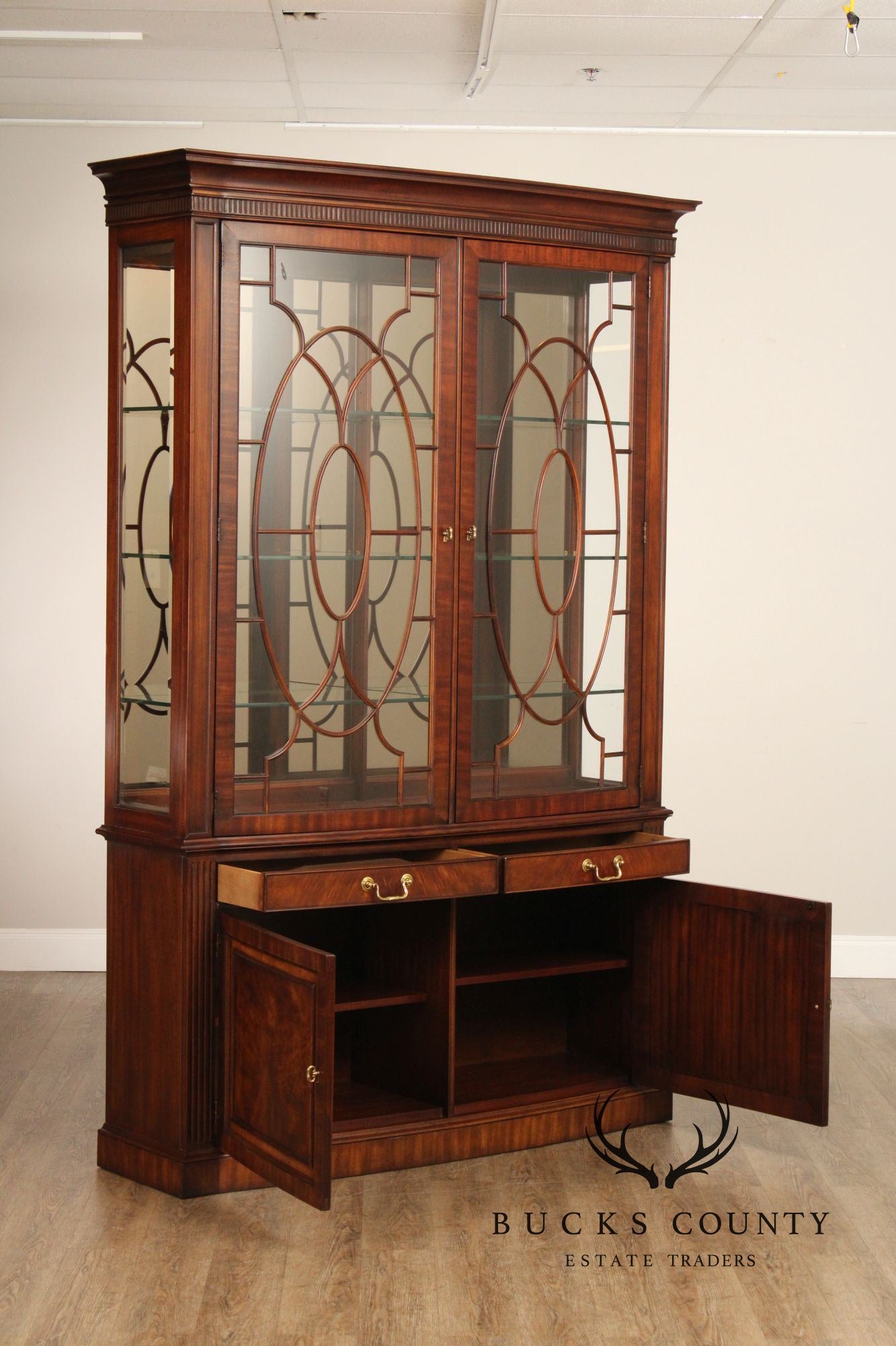 Henredon Regency Style Mahogany China Cabinet