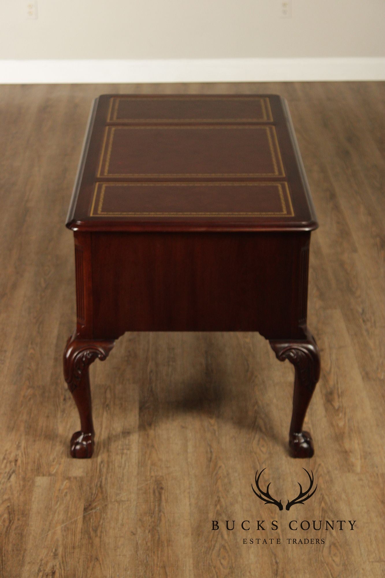 Hekman Chippendale Style Mahogany Leather Top Executive Desk