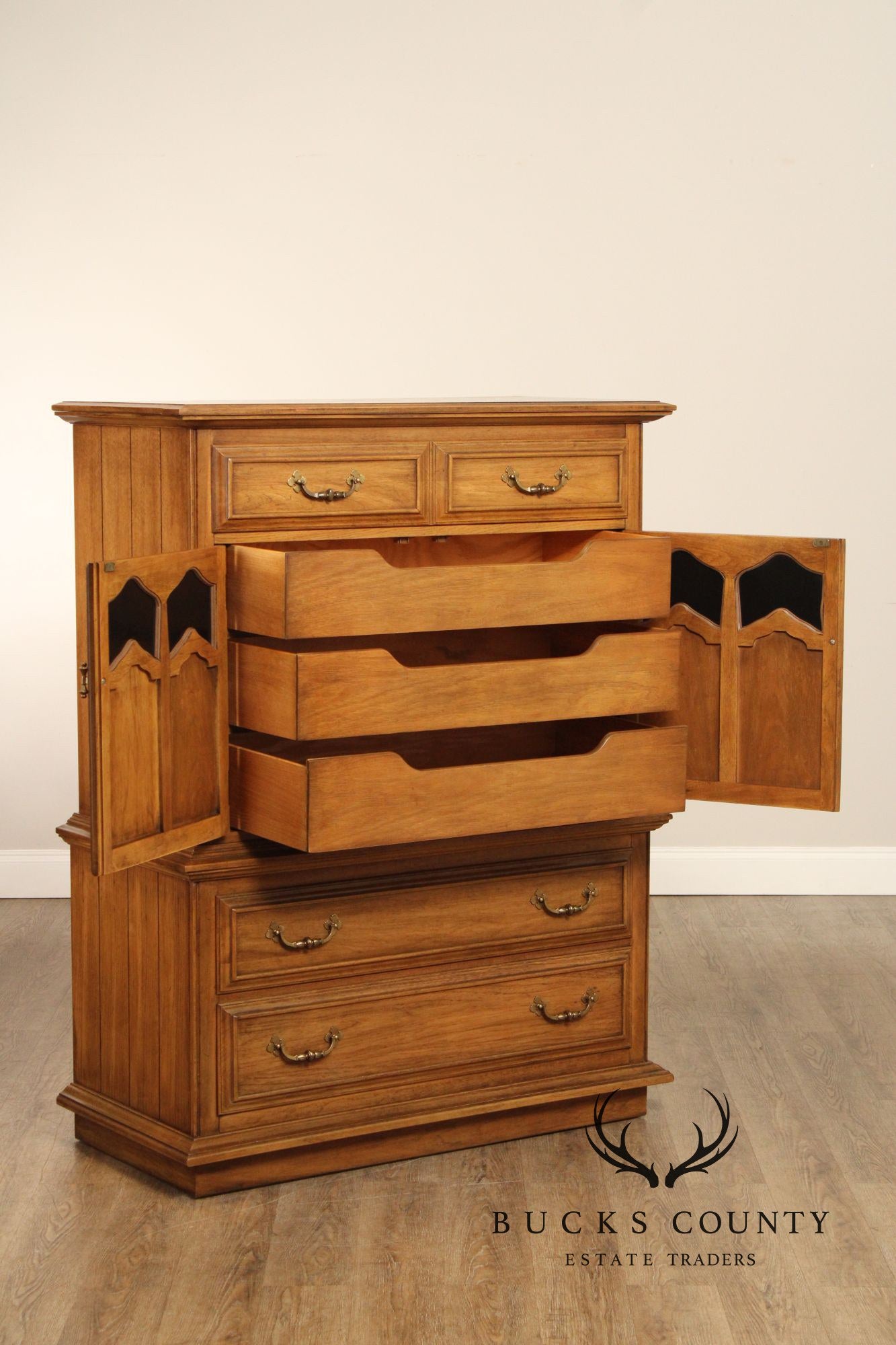 Thomasville Vintage Mediterranean Style Gentlemans Tall Chest