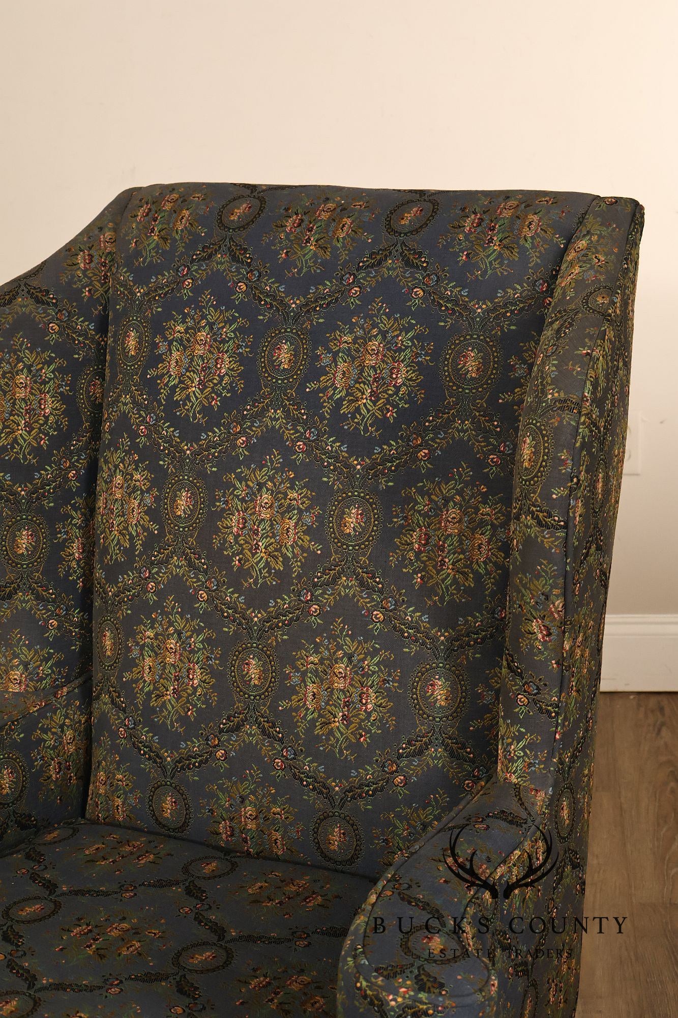 1930s Vintage Chippendale Style Carved Hardwood Eagle Wing Chair