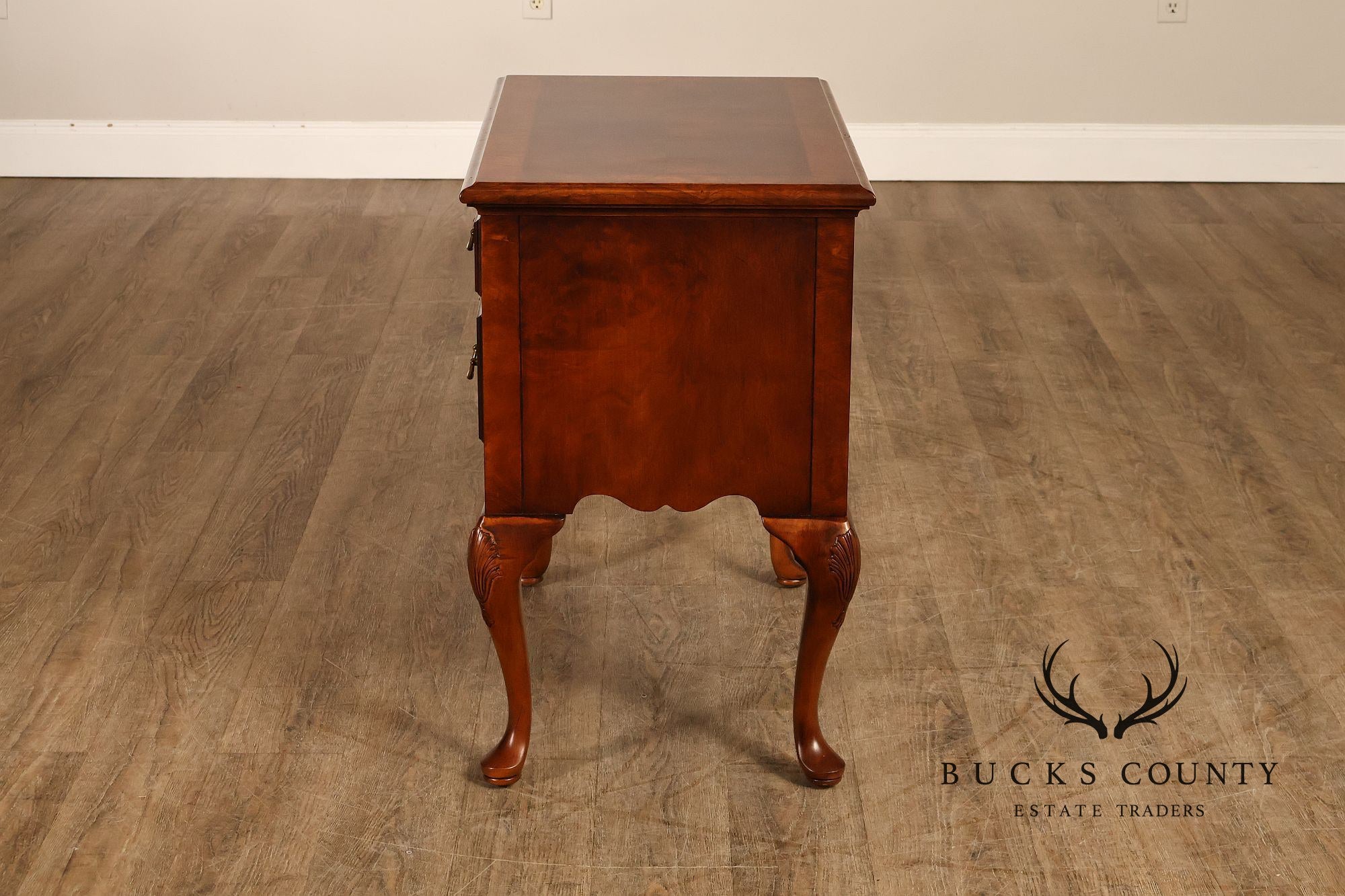 Henredon Georgian Style Burlwood Lowboy