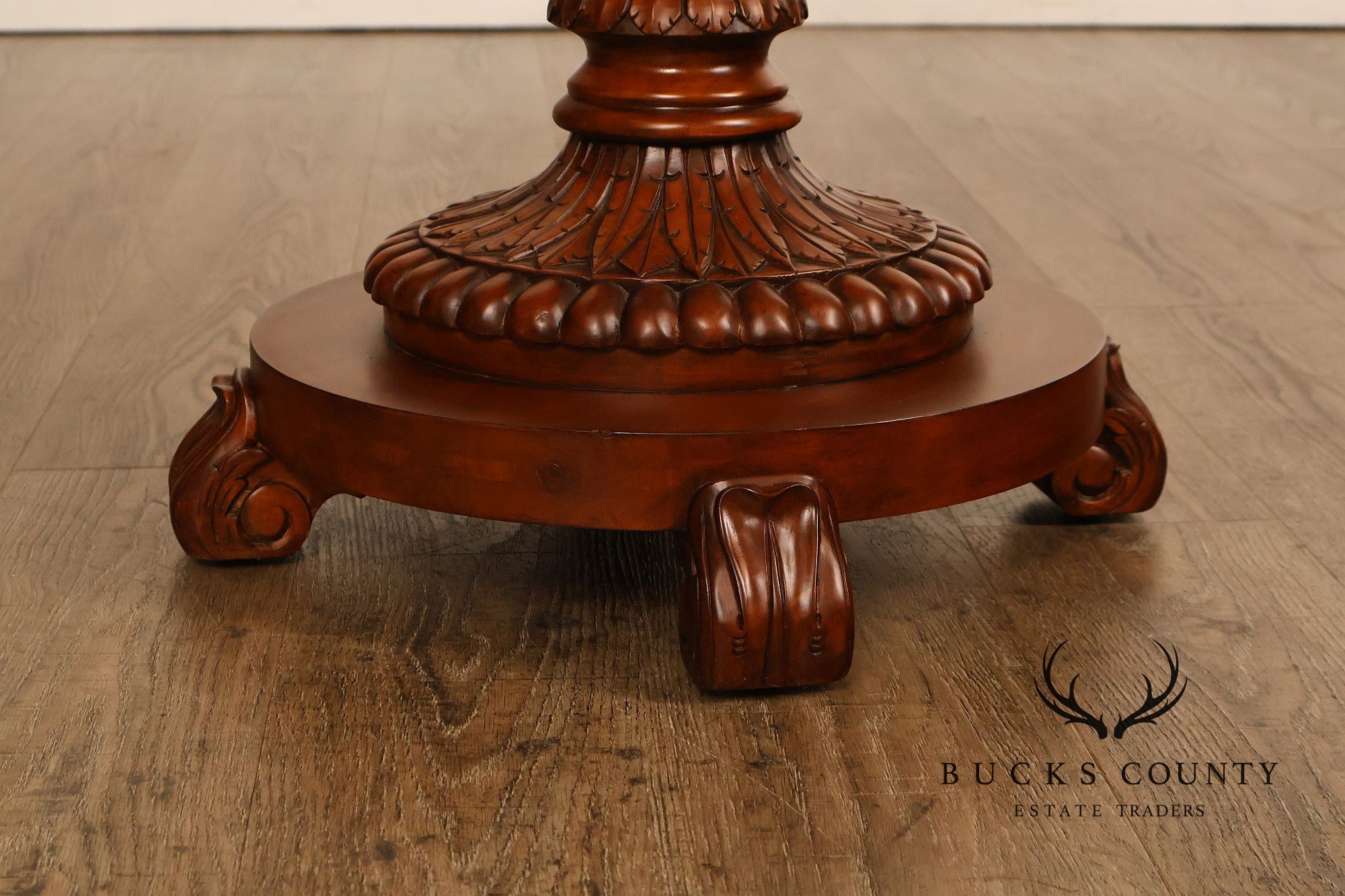 Ethan Allen Round Pineapple Pedestal Side Table