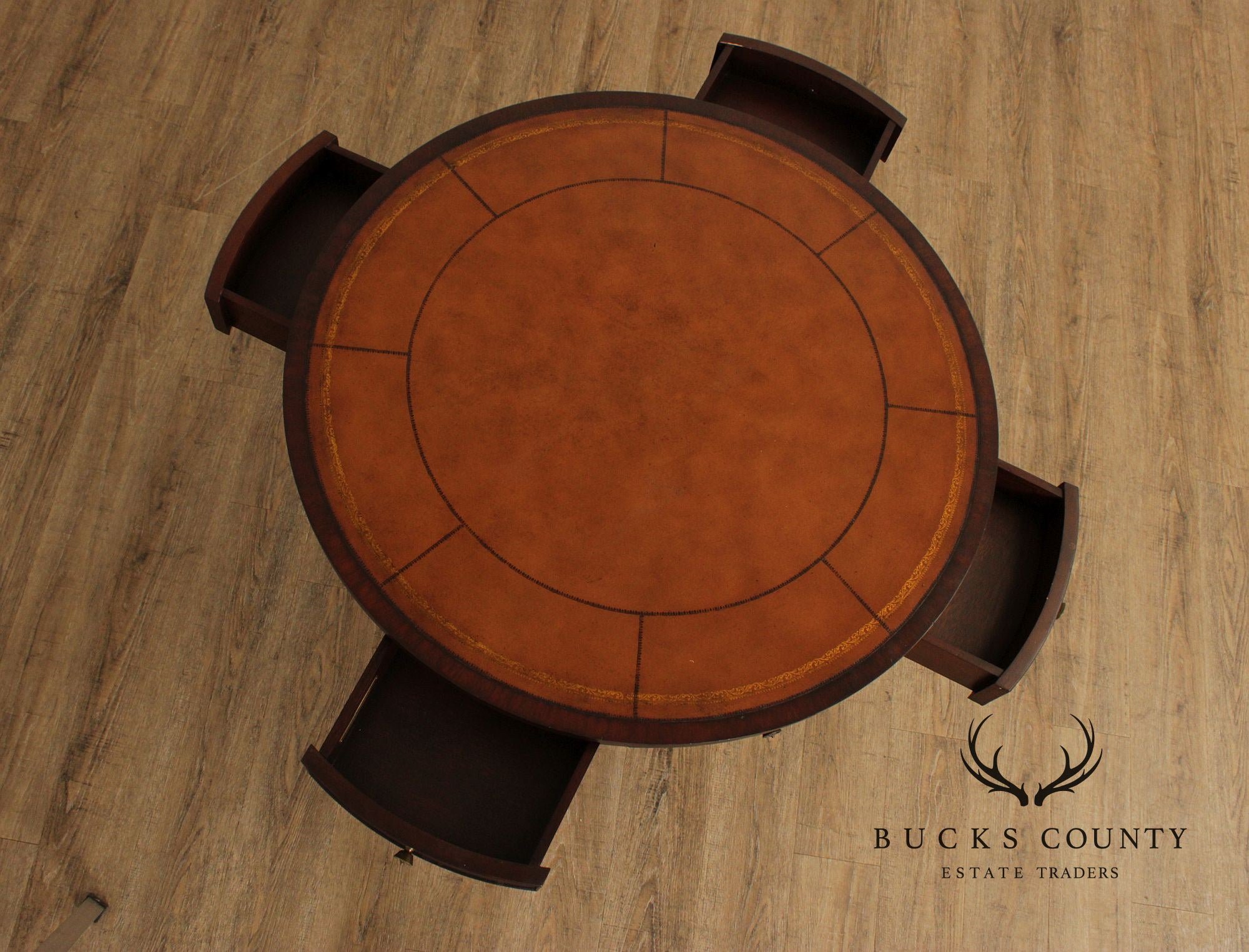 Ethan Allen Regency Style Round Leather Top Mahogany Rent Table