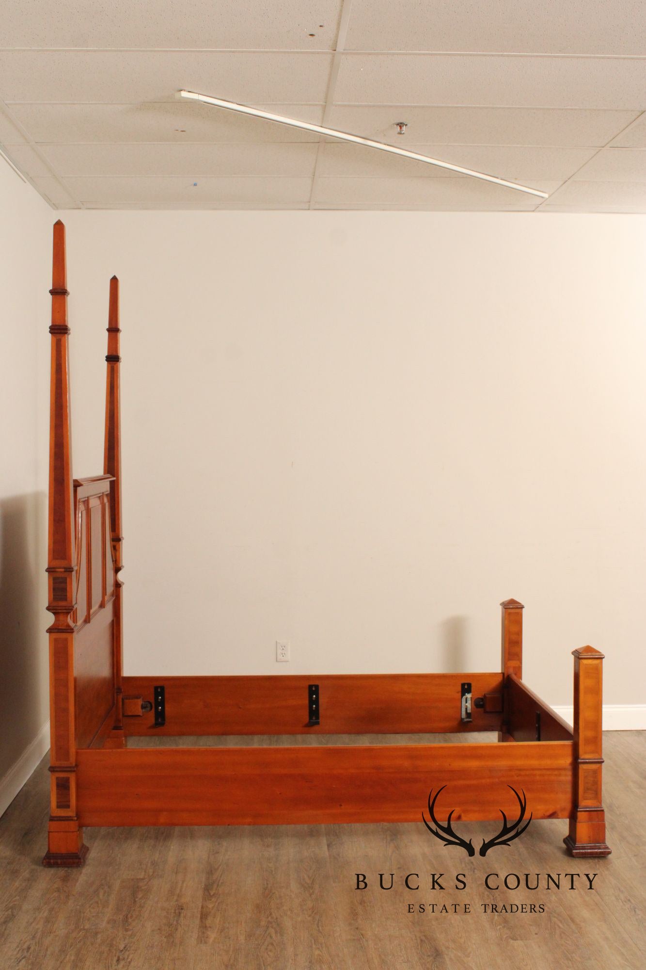 Alfonso Marina 18th Century Style Cama Umbria Full-Size Poster Bed