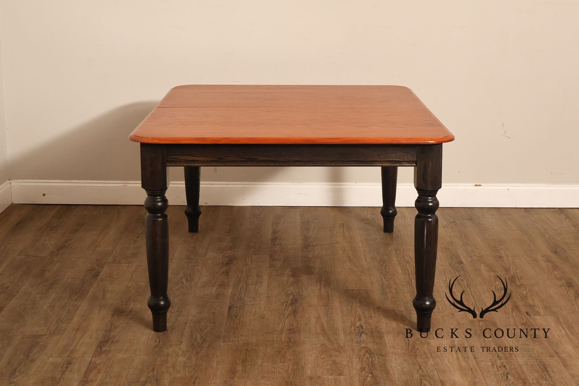 Farmhouse Style Oak Expandable Dining Table