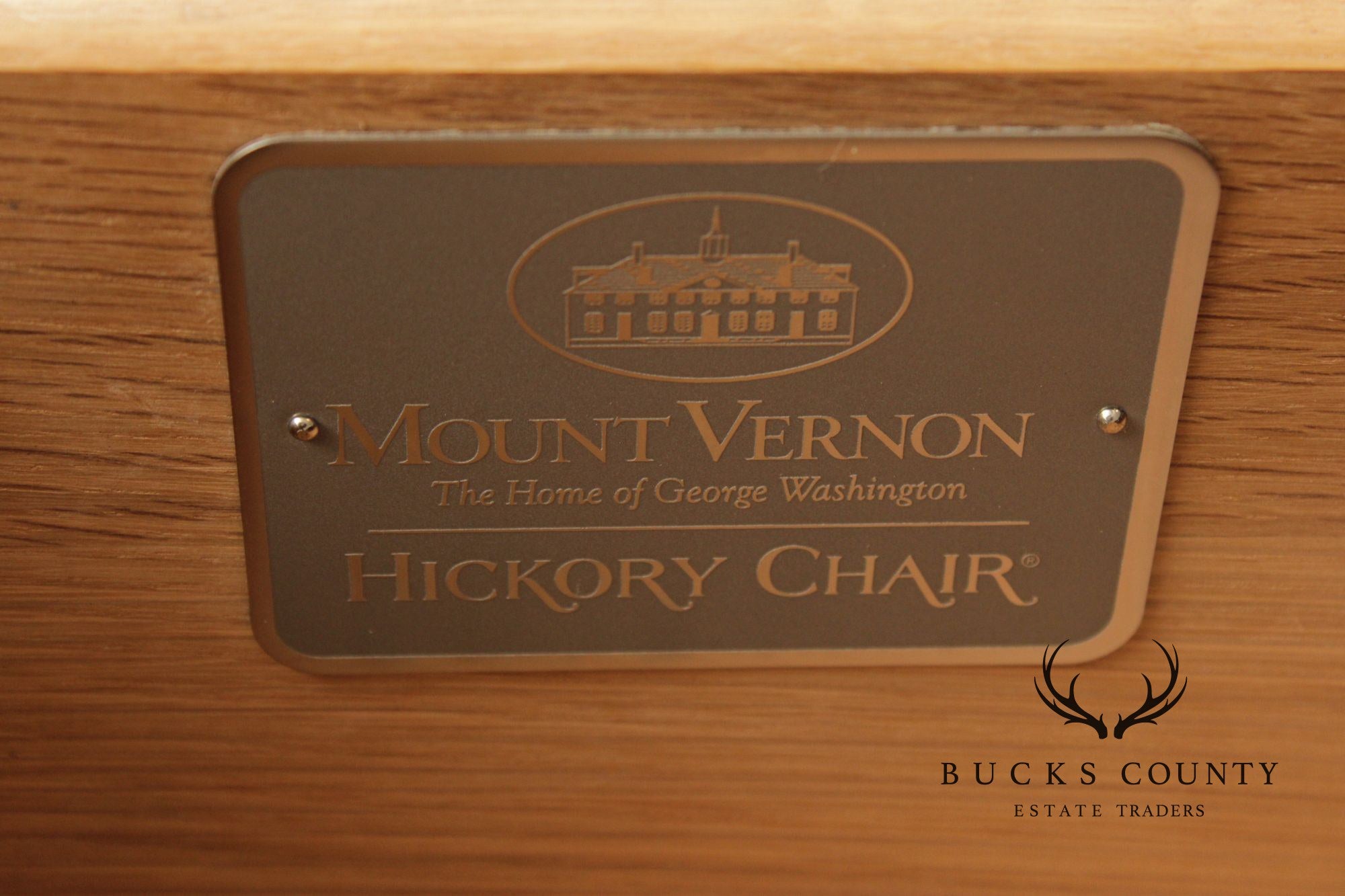 Hickory Chair 'Mount Vernon' Mahogany Serpentine Chest Of Drawers