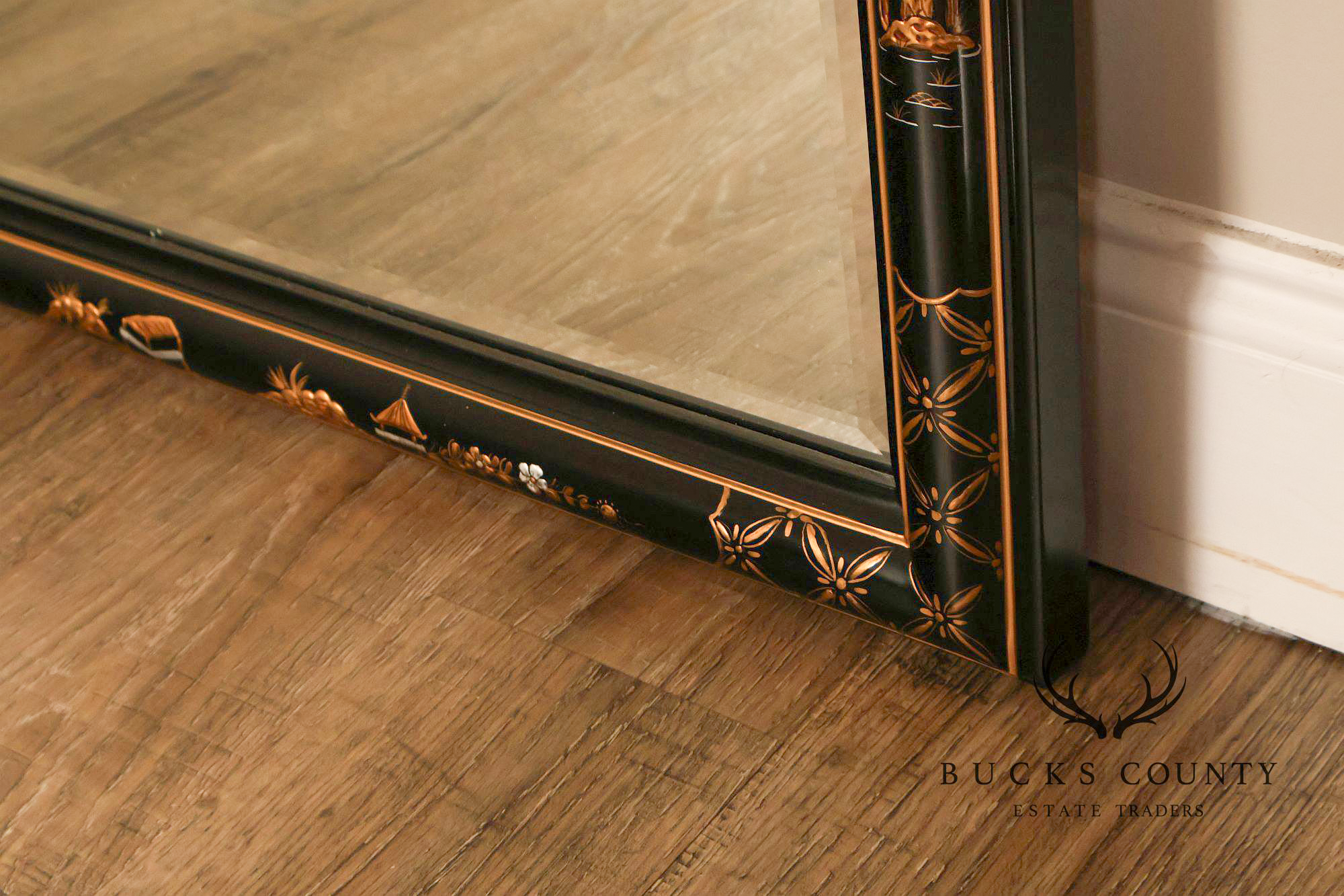 Henredon Chinoiserie Style Keyhole Wall Mirror