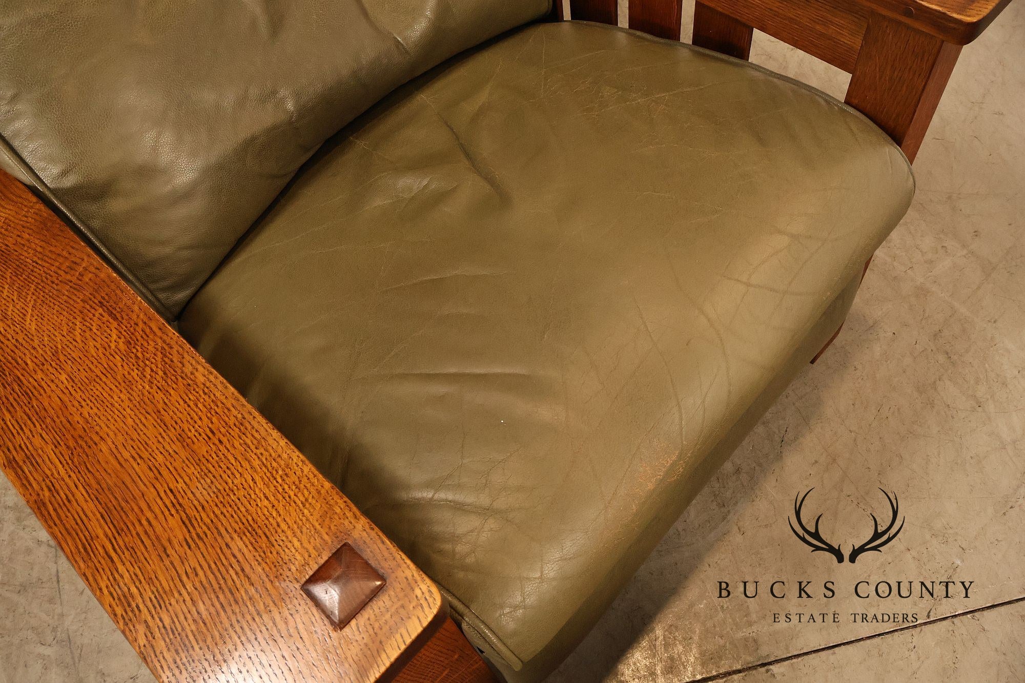Stickley Mission Collection Oak Bustle Back Bow Arm Morris Recliner