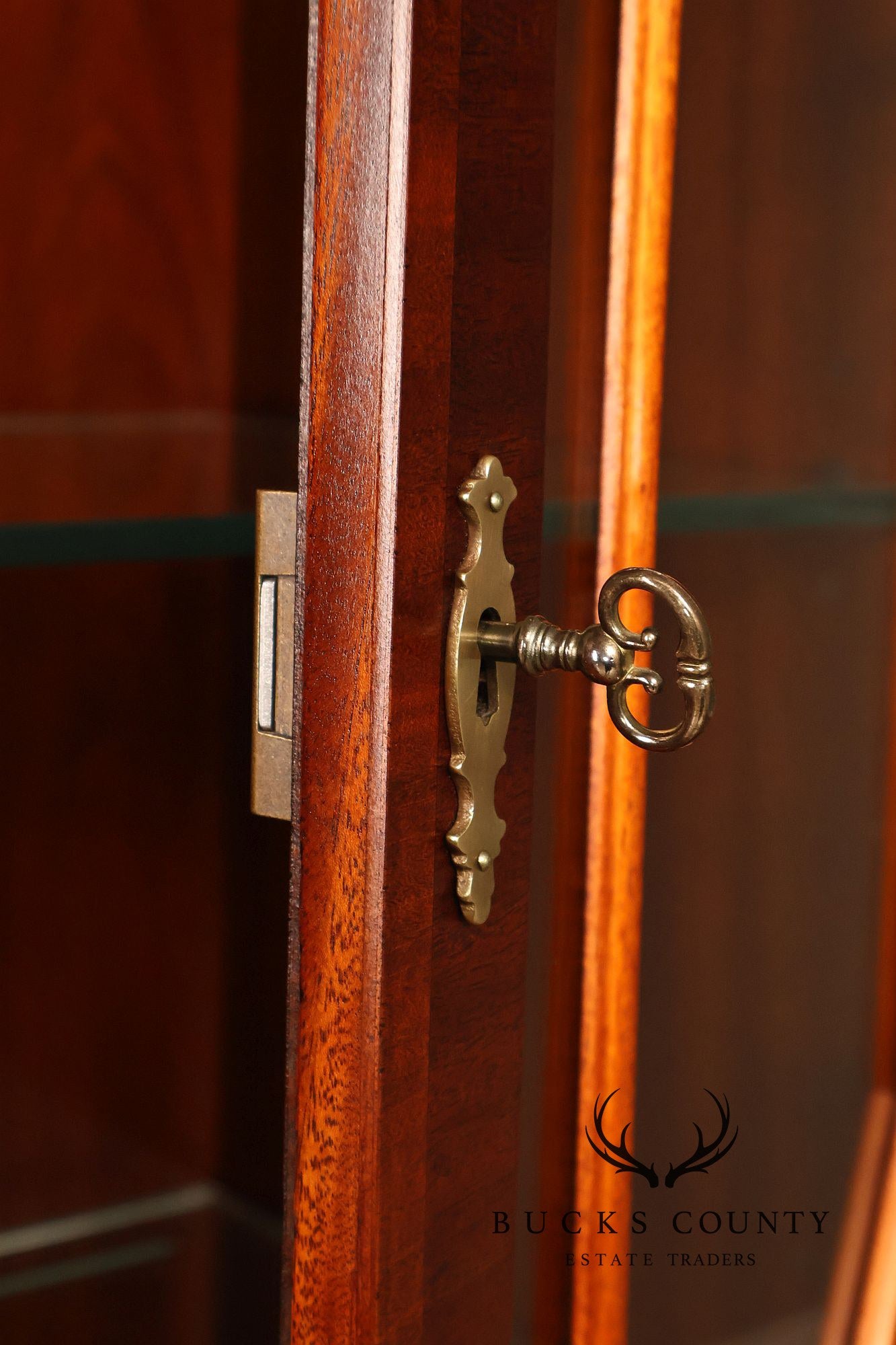 Hickory Chair Banded Mahogany Breakfront China Cabinet