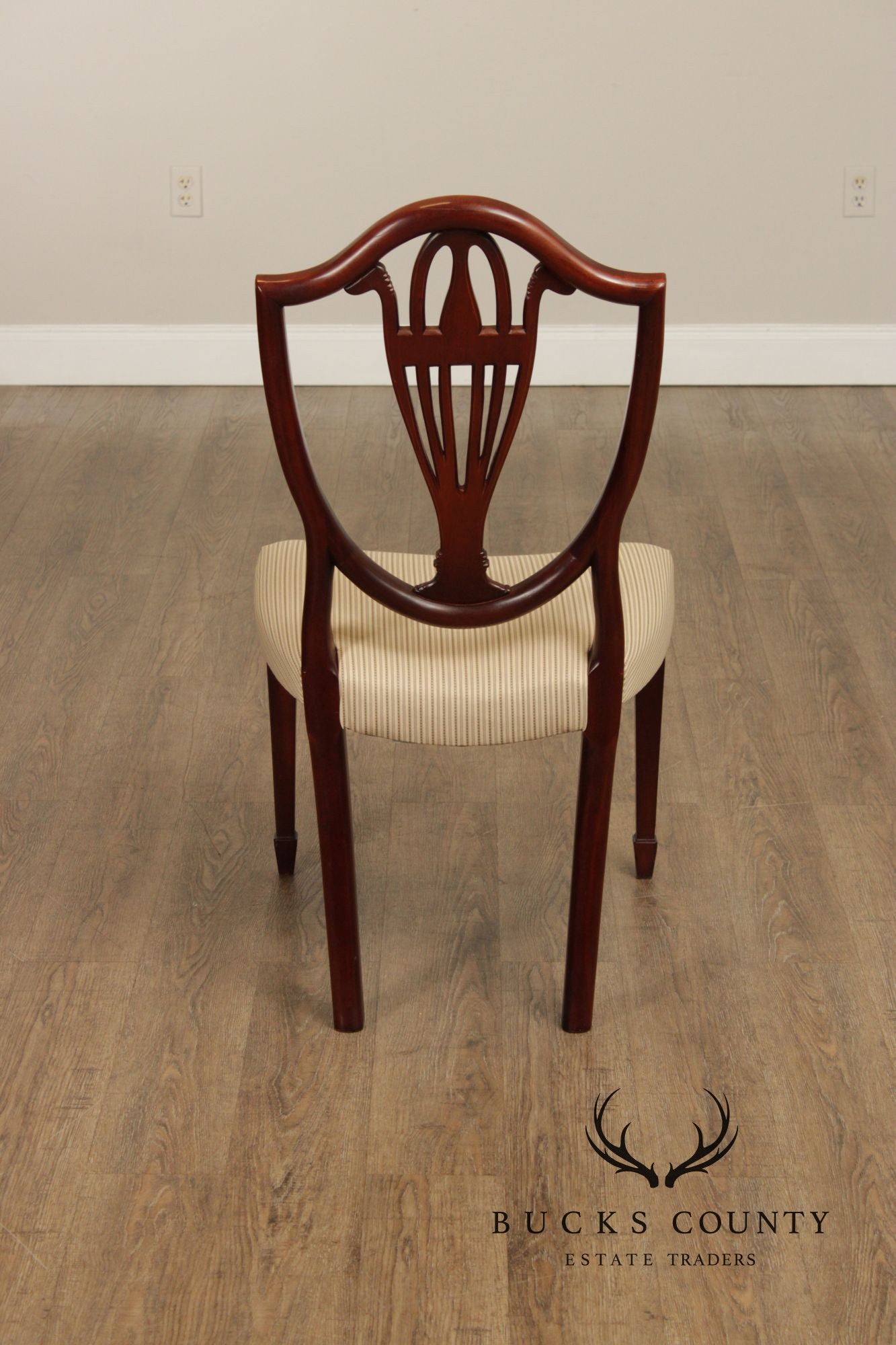 Baker Hepplewhite Style Set of Eight Mahogany Dining Chairs