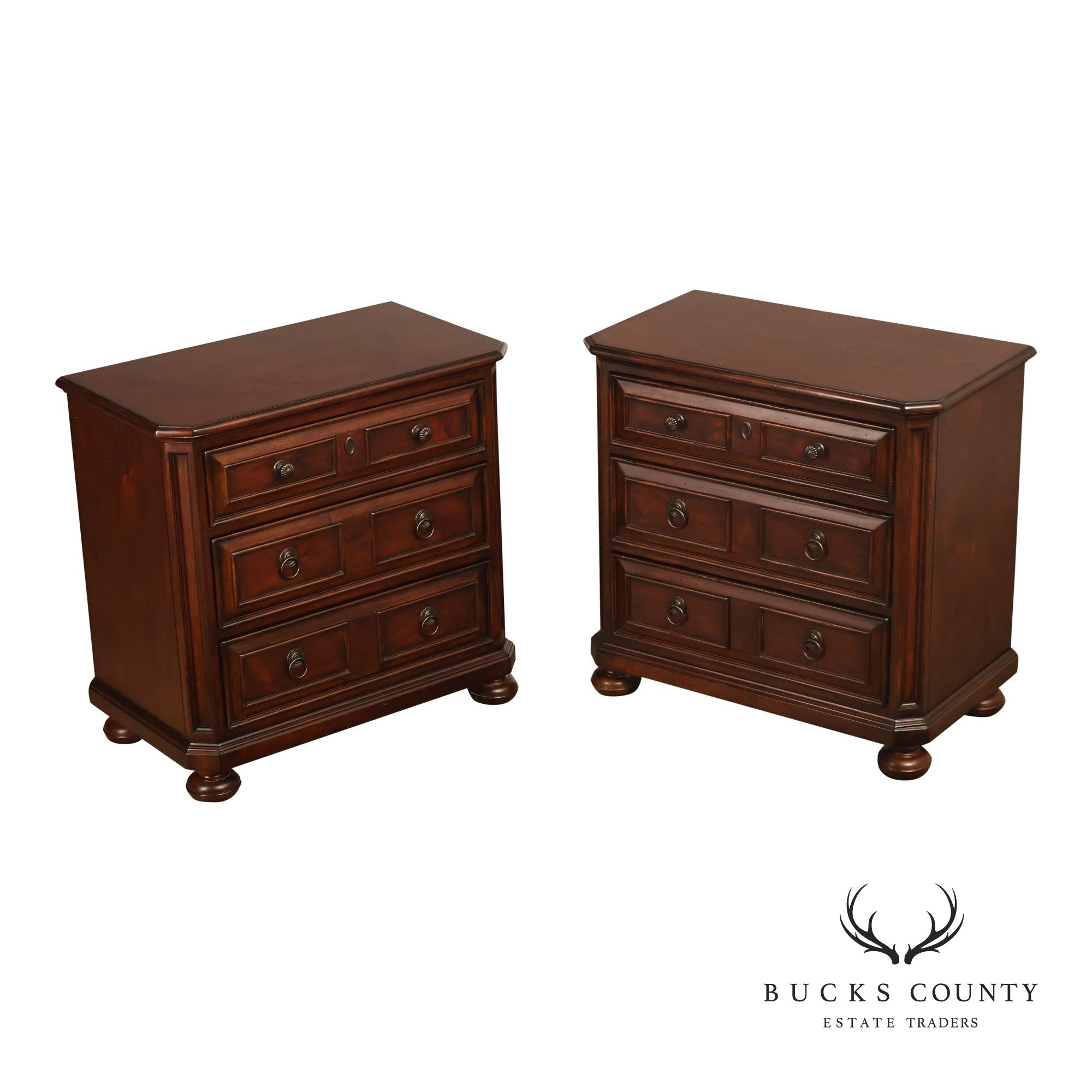 Grafton Street Mahogany Pair of Bedside Chests Nightstands