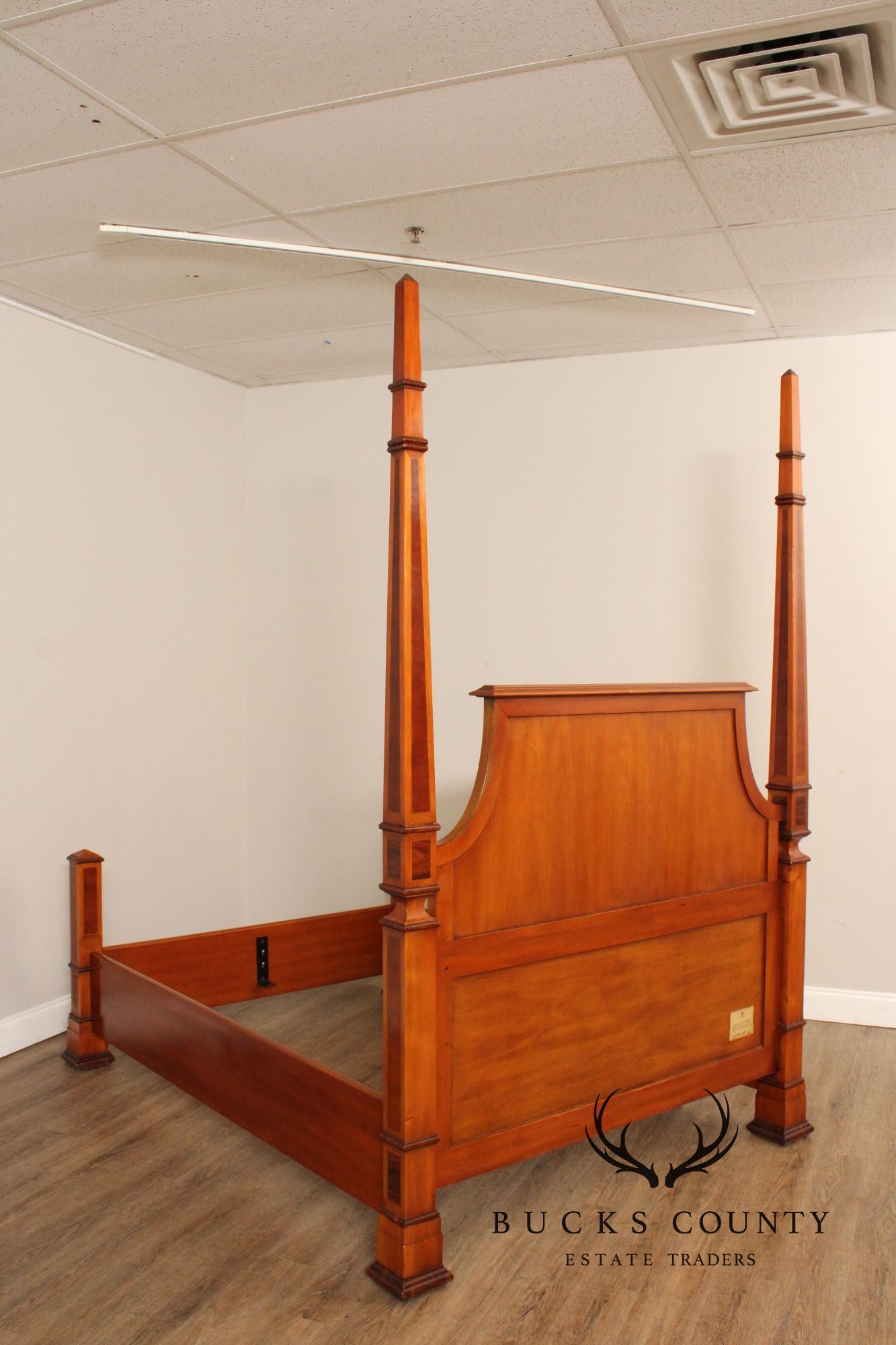 Alfonso Marina 18th Century Style Cama Umbria Full-Size Poster Bed