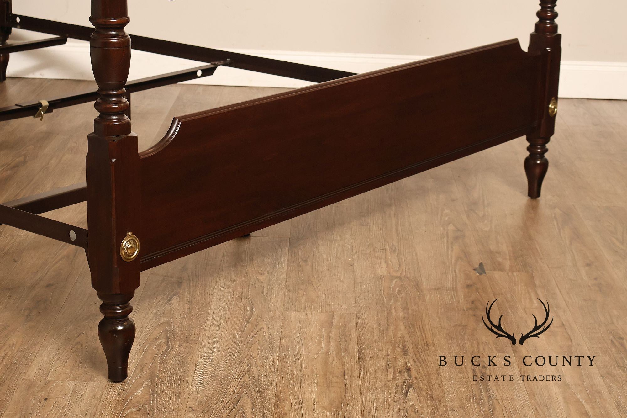 Ethan Allen 'Georgian Court' Queen Cherry Poster Bed