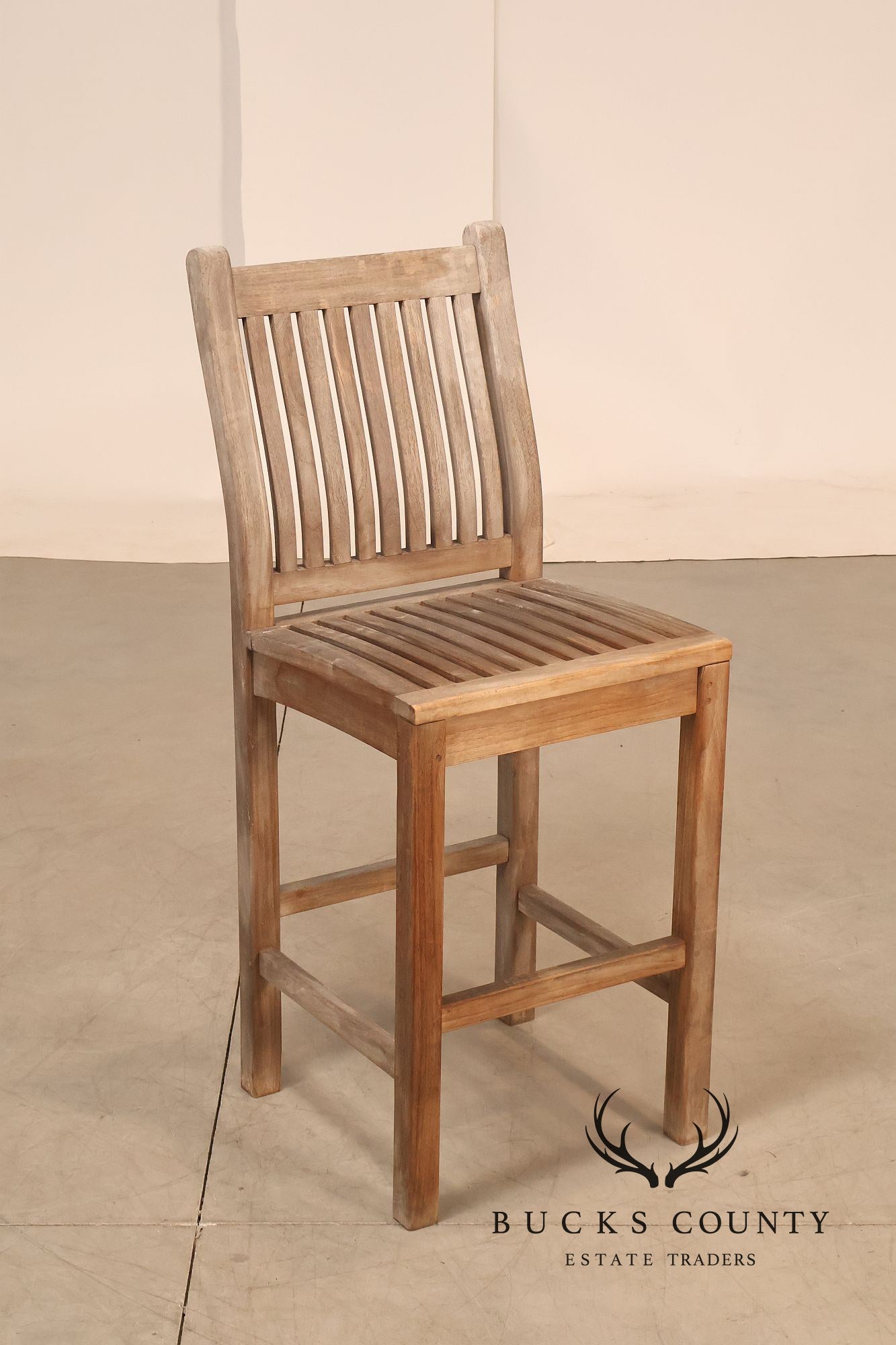 BenchSmith Set of Four 'Buckingham' Teak Outdoor Bar Stools
