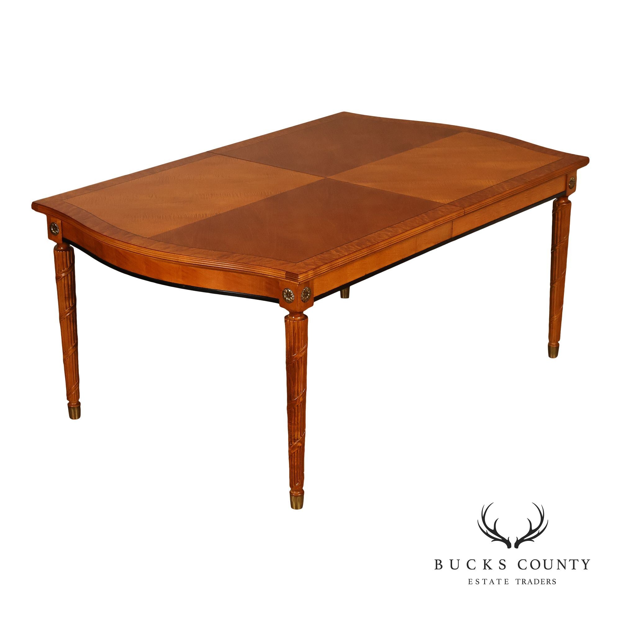 Thomasville Grand Classics Collection Louis XVI Neoclassical Dining Room Table with Leaves