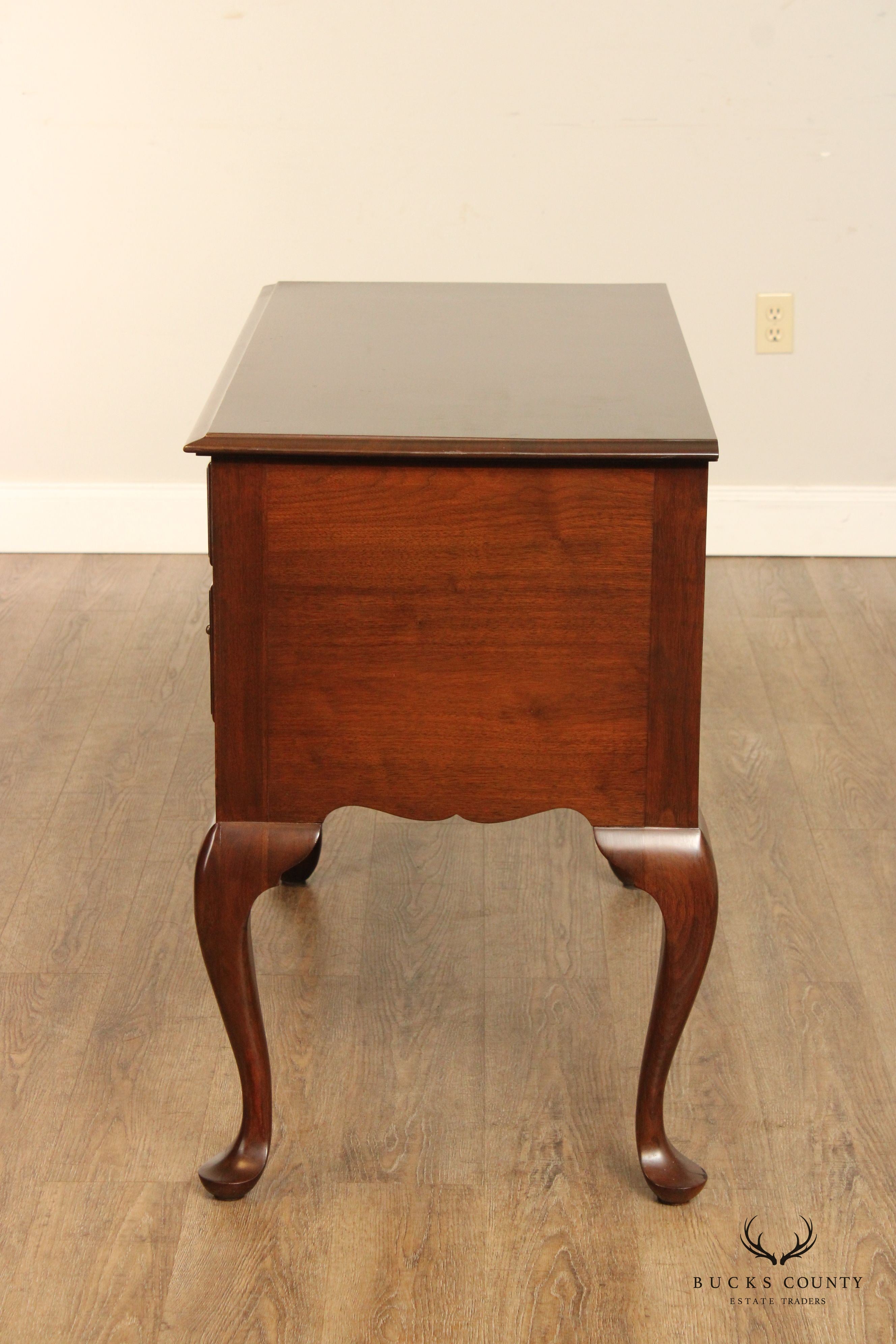 Alvin Rothenberger Bench Made Queen Anne Style Mahogany Lowboy