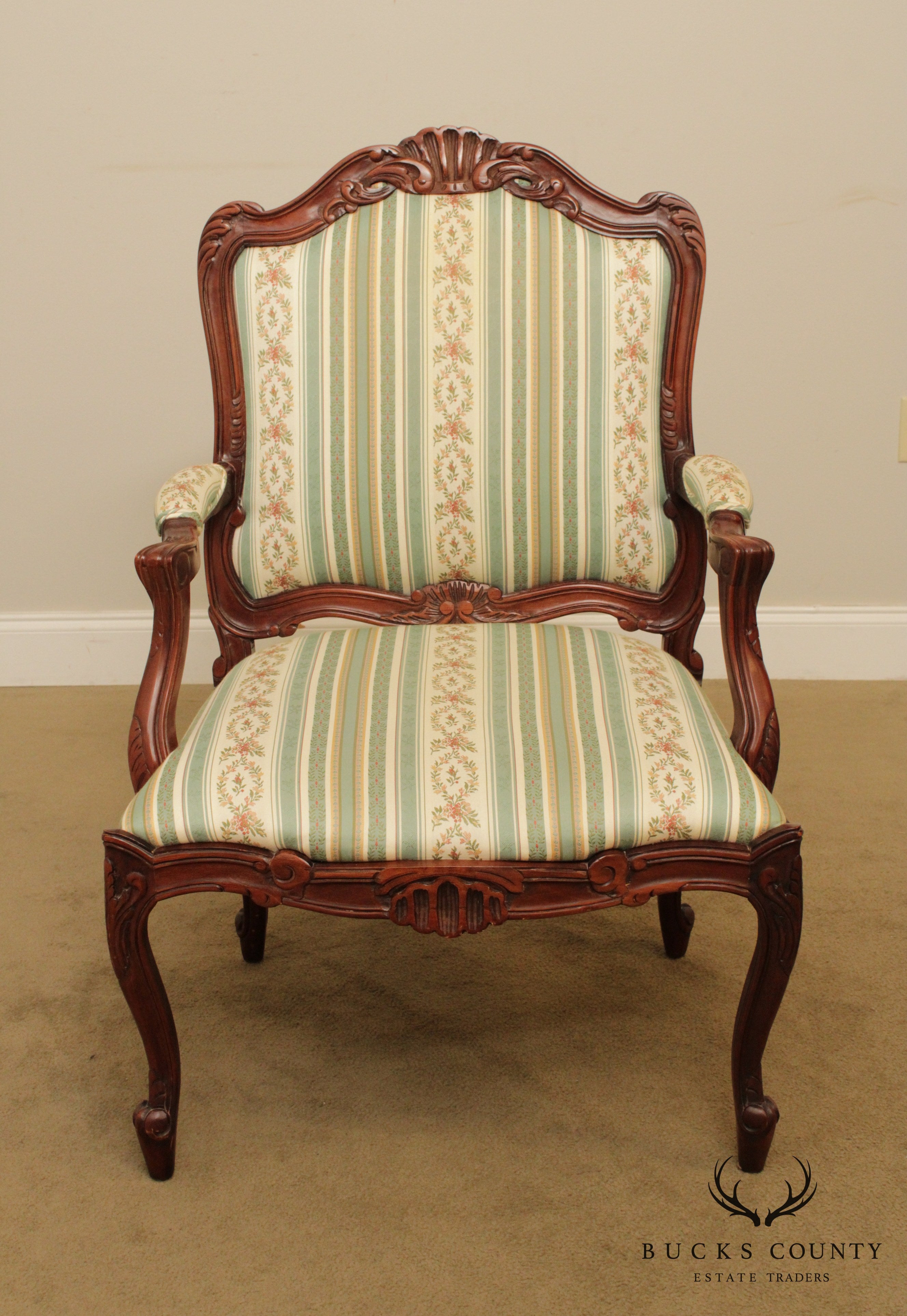 French Louis XV Style High Quality Carved Armchair Fauteuil