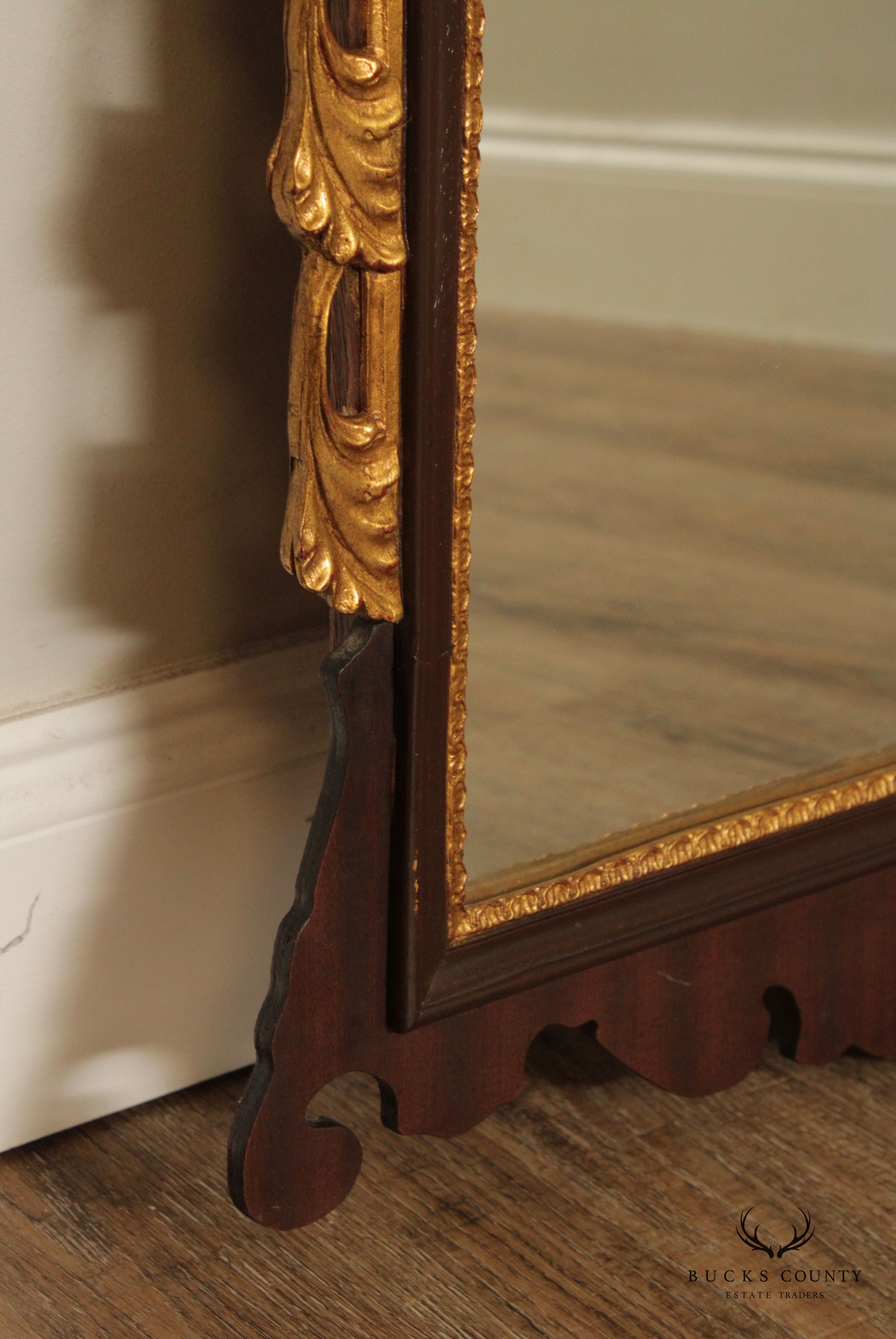 Carvers' Guild Chippendale Style Striped Mahogany Eagle Carved Wall Mirror