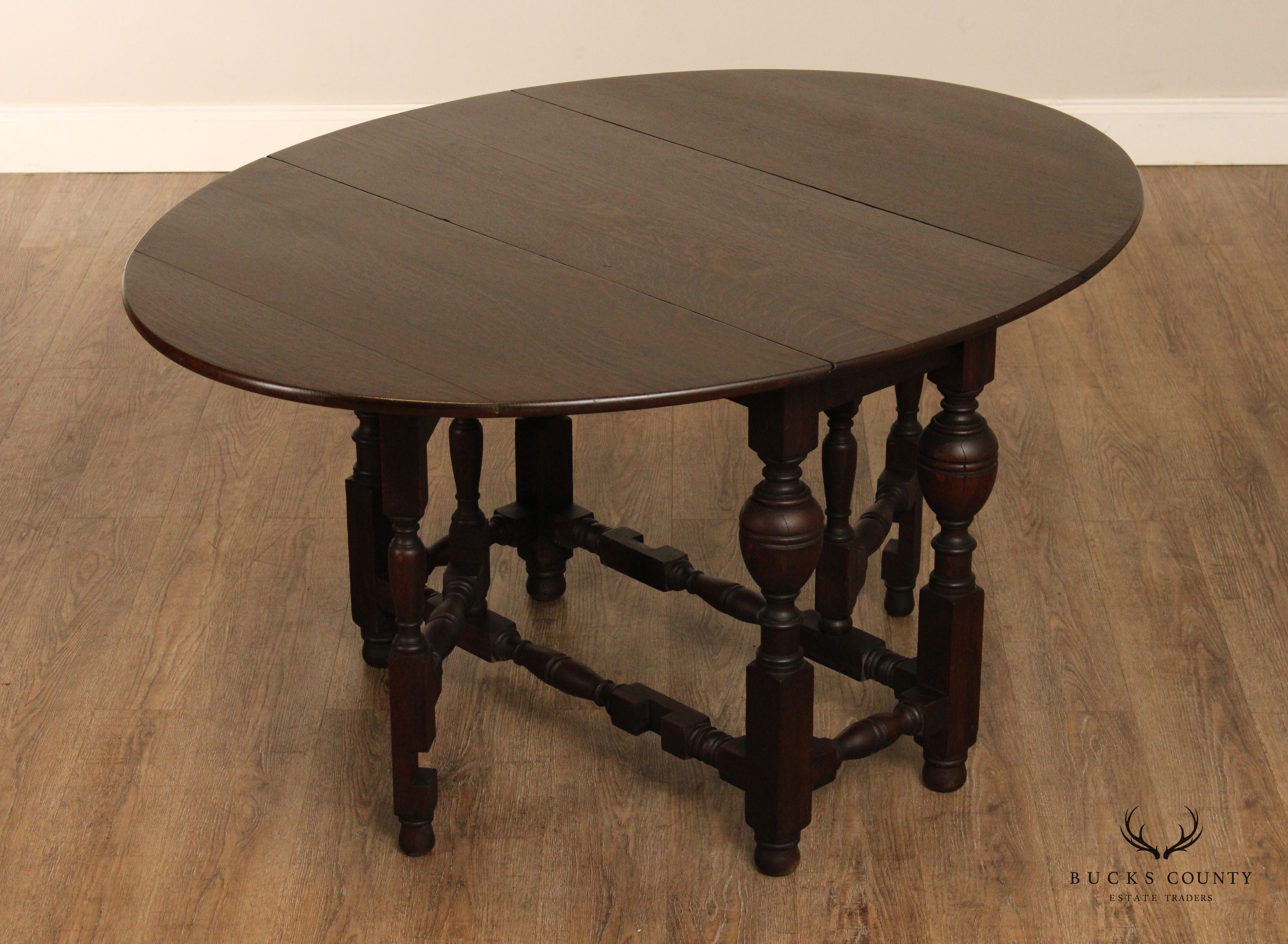 Antique Berkey & Gay William and Mary Style Oak Drop Leaf Table