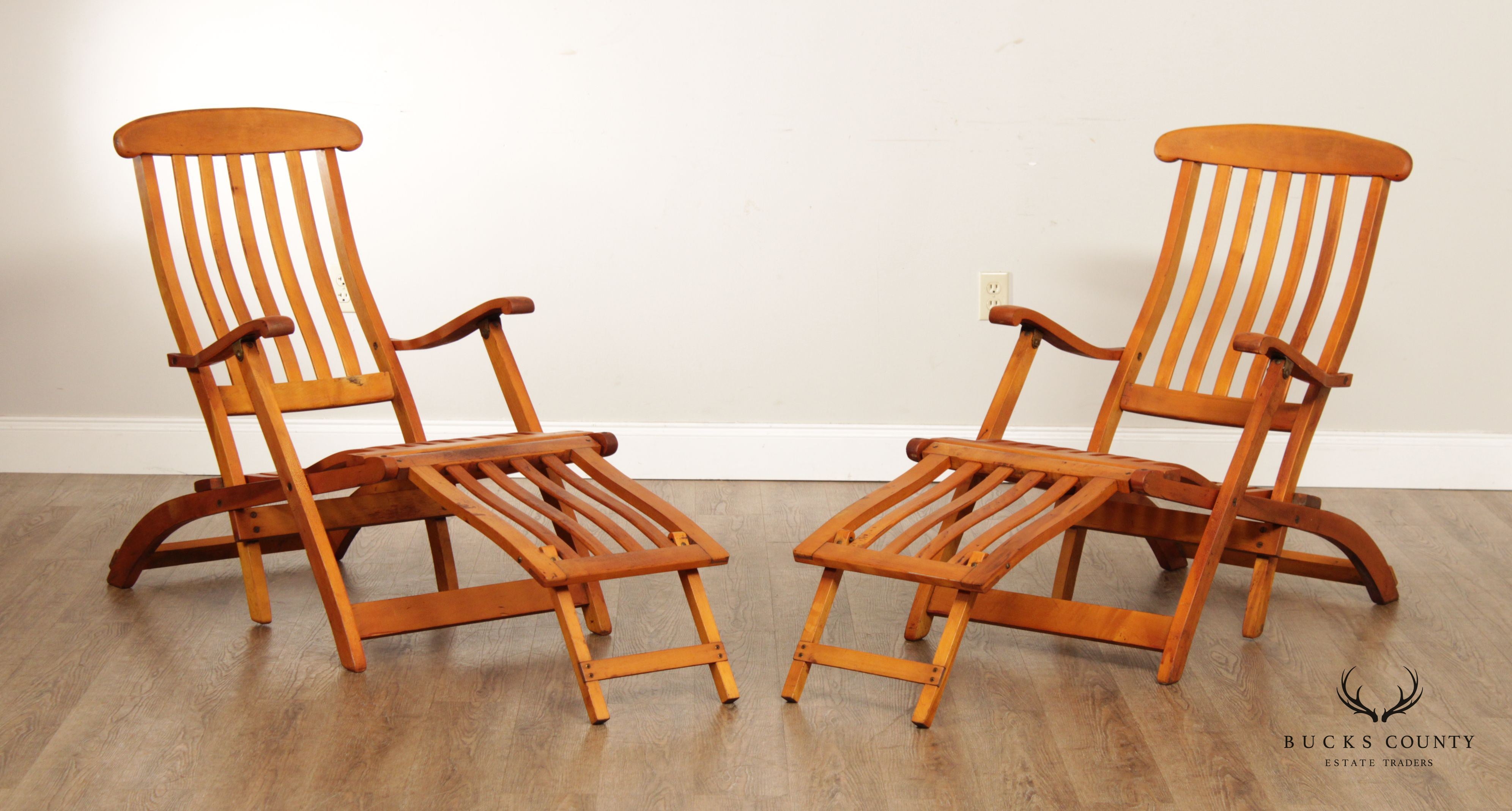 Antique Campaign Style Pair of Maple and Brass Folding Cruise Ship Steamer Lounge Chairs
