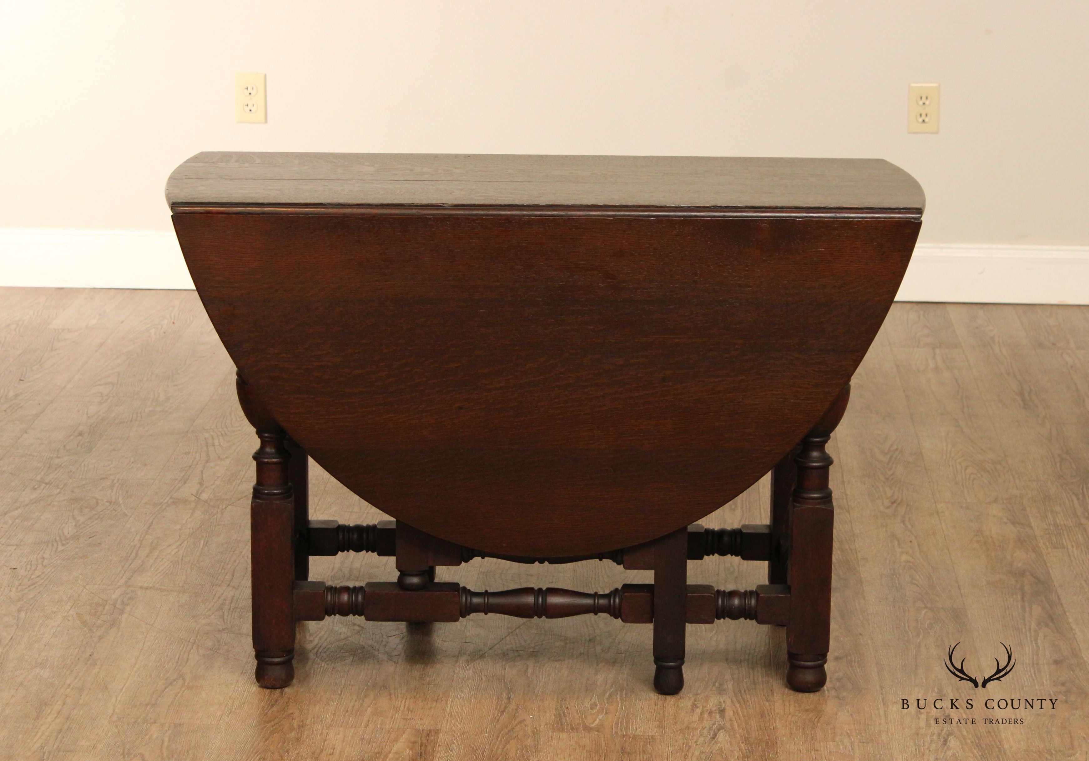 Antique Berkey & Gay William and Mary Style Oak Drop Leaf Table