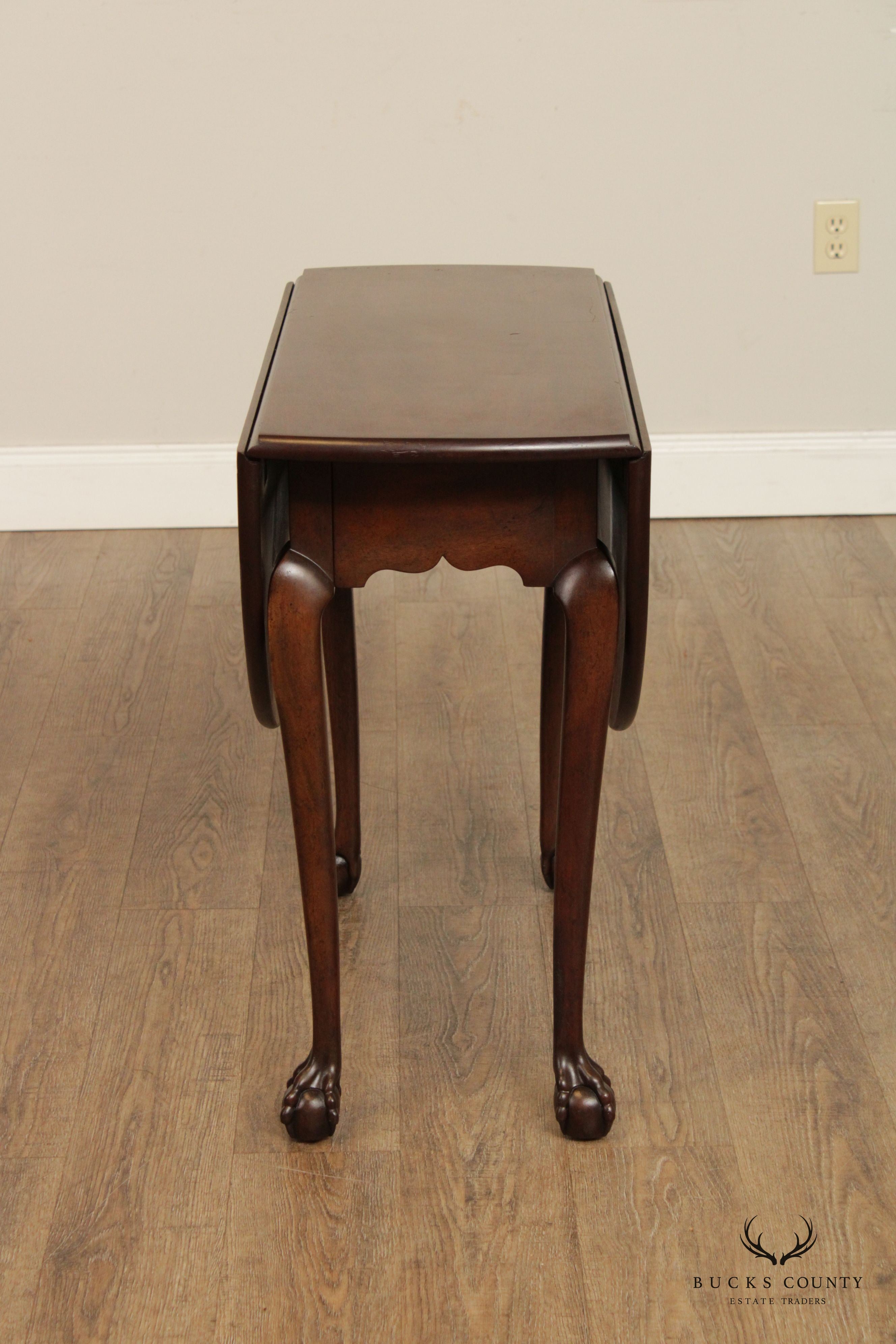 Kittinger Colonial Williamsburg Mahogany Drop-Leaf Table