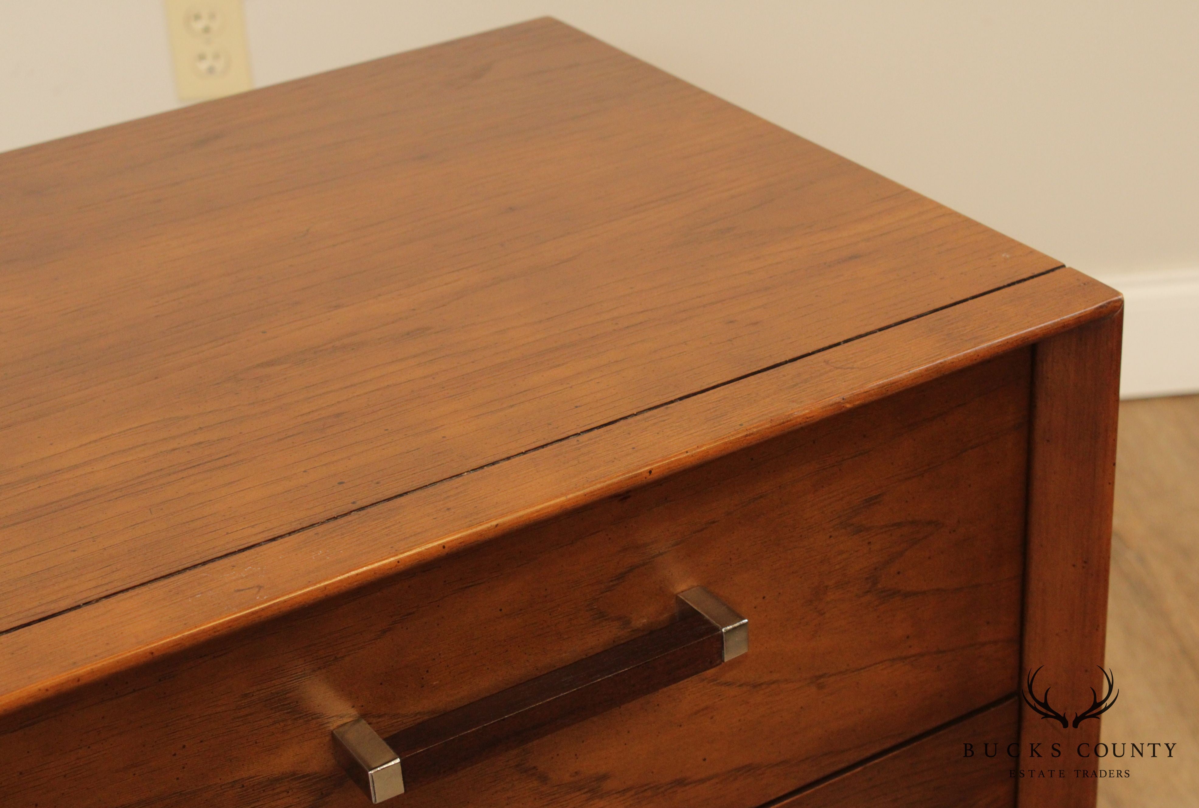 Lane Mid Century Modern Tower Suite Long Dresser