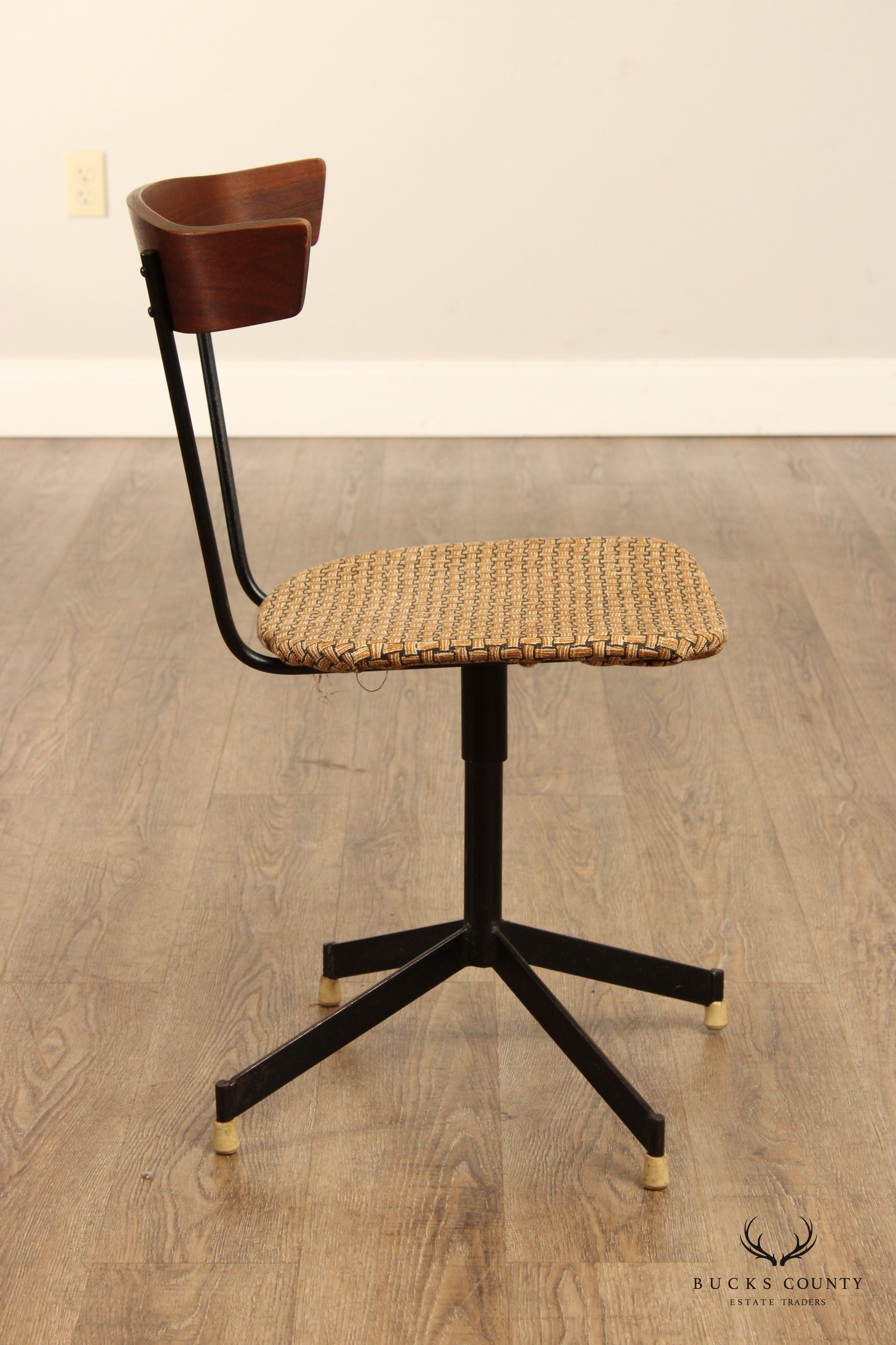 Clifford Pascoe Style Mid Century Modern Swivel Desk Chair