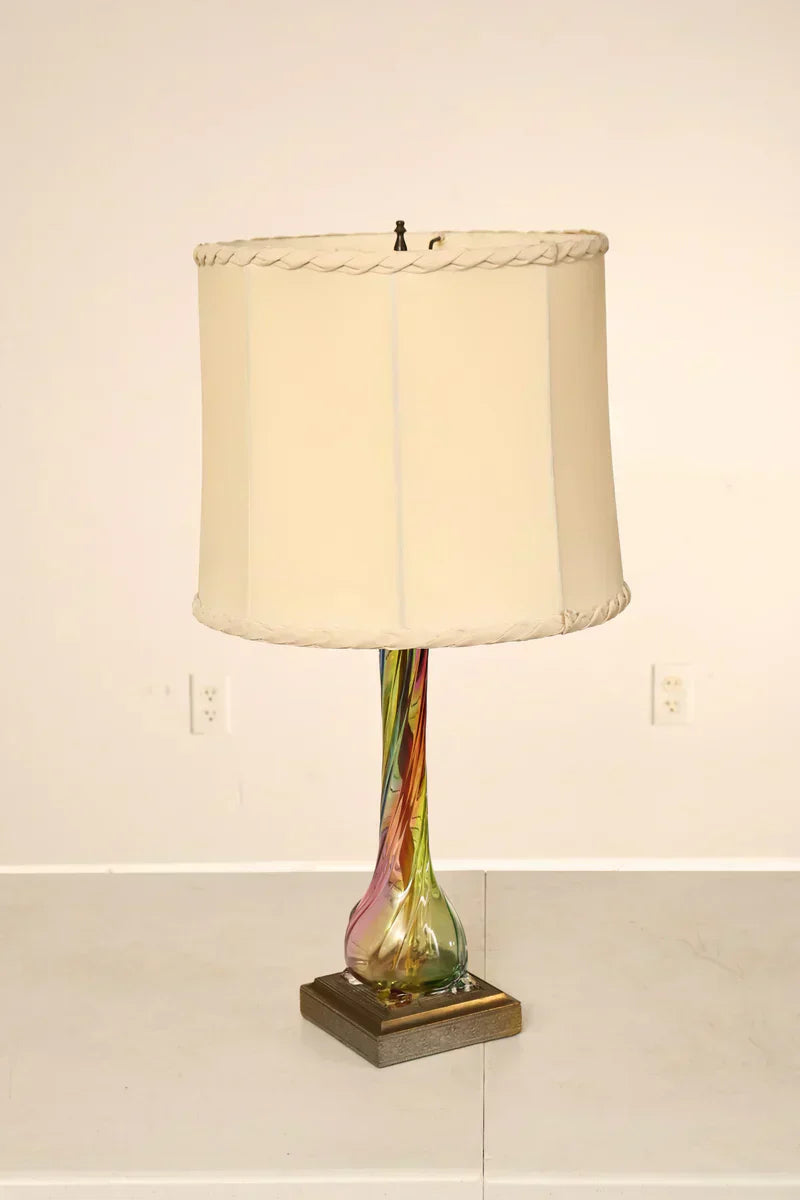 Mixing Mid-Century Modern Lamps with Modern Decor