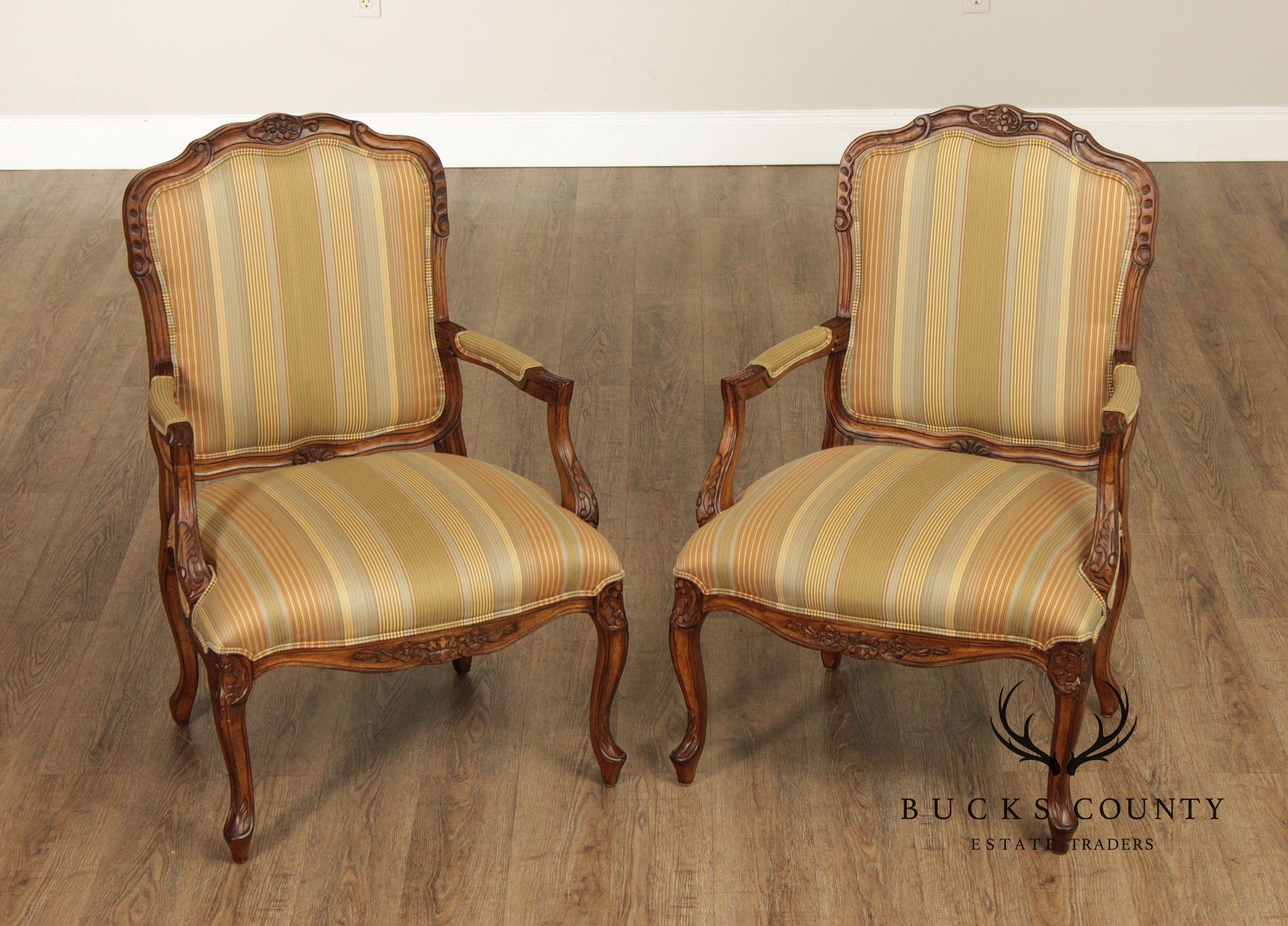Henredon French Louis XV Style Pair of Fauteuil Armchairs