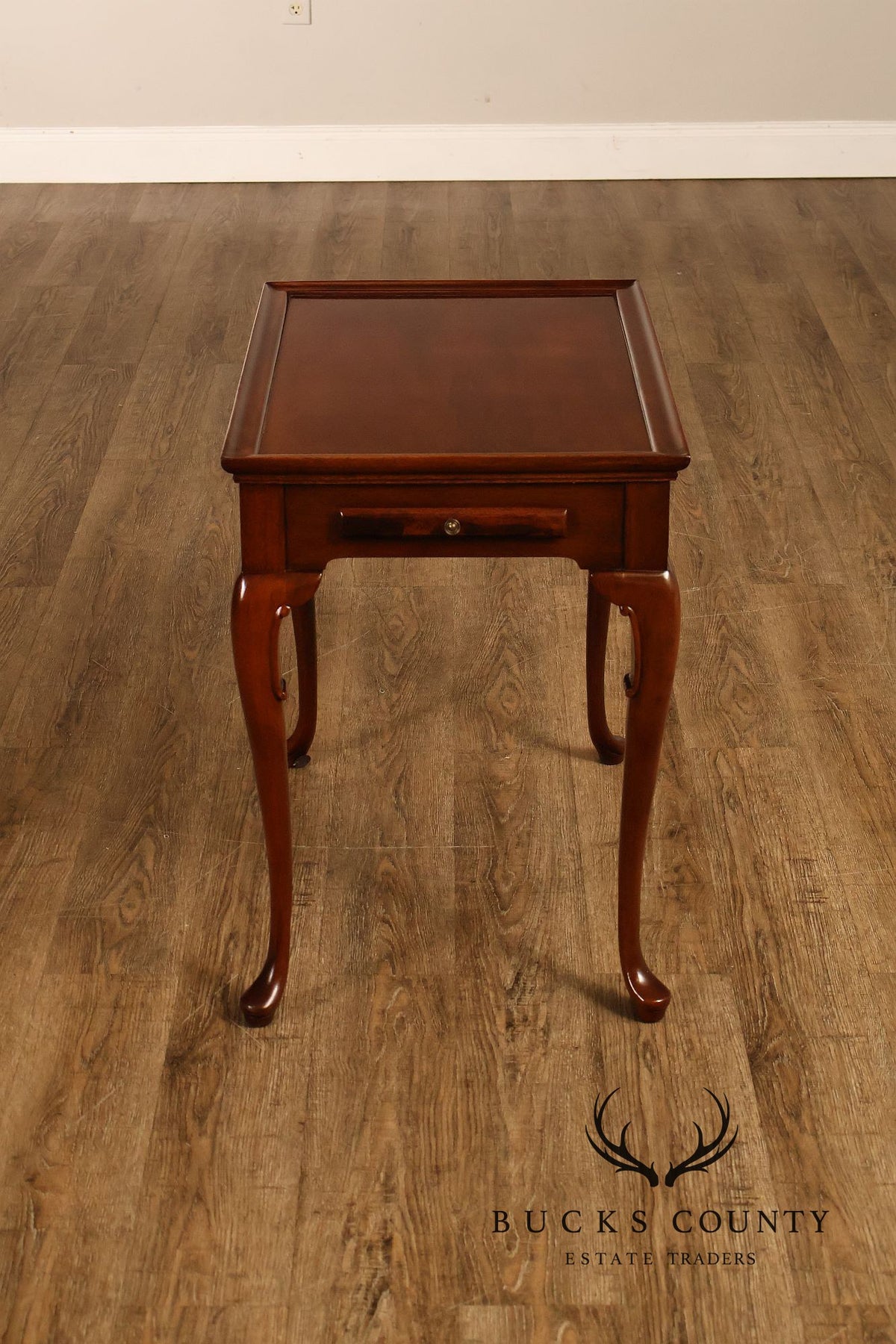 Queen Anne Style Mahogany Tea Side Table